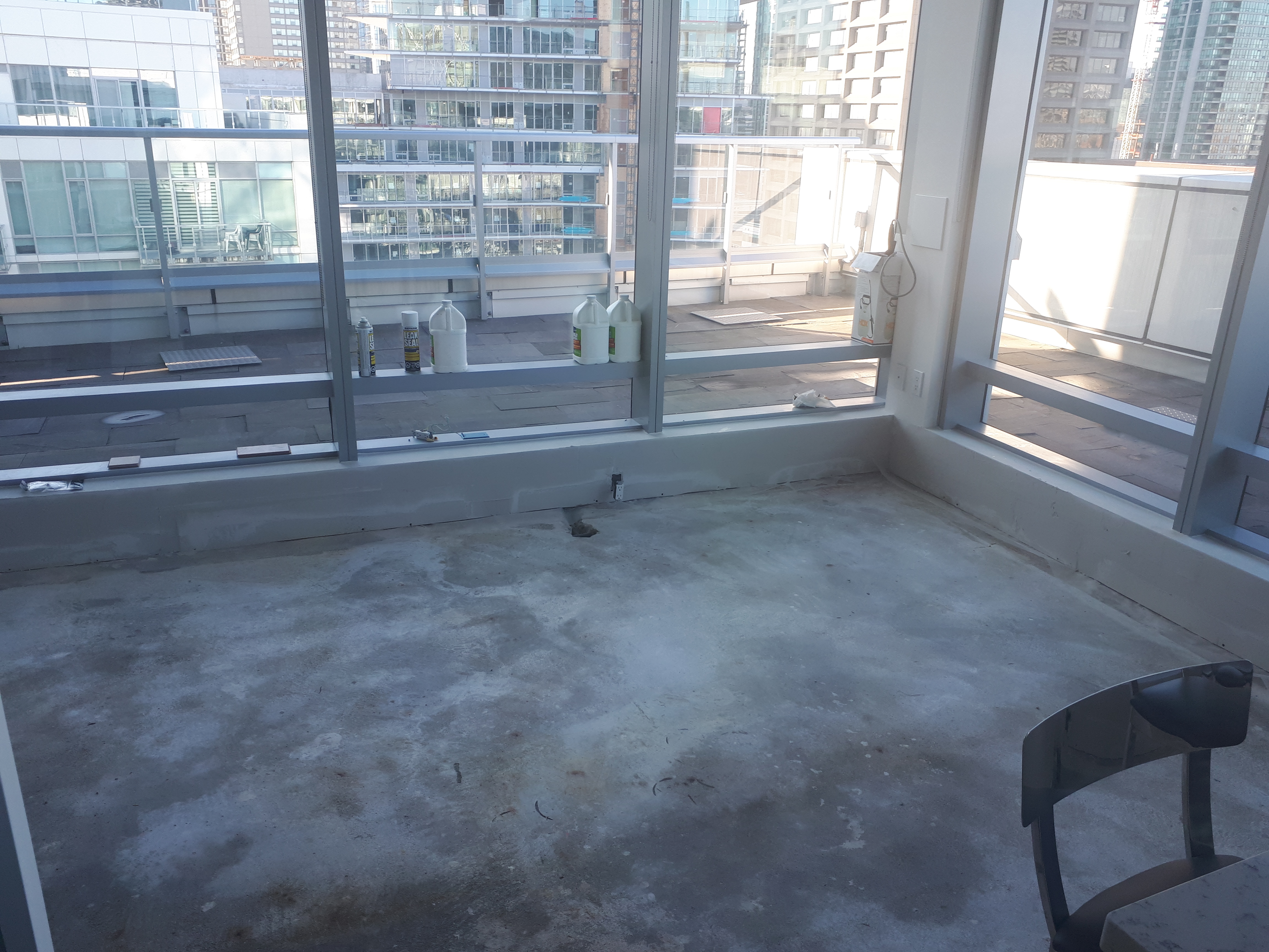 Condo Flood Repair and New Flooring in Toronto: Queens Quay East, photo 2