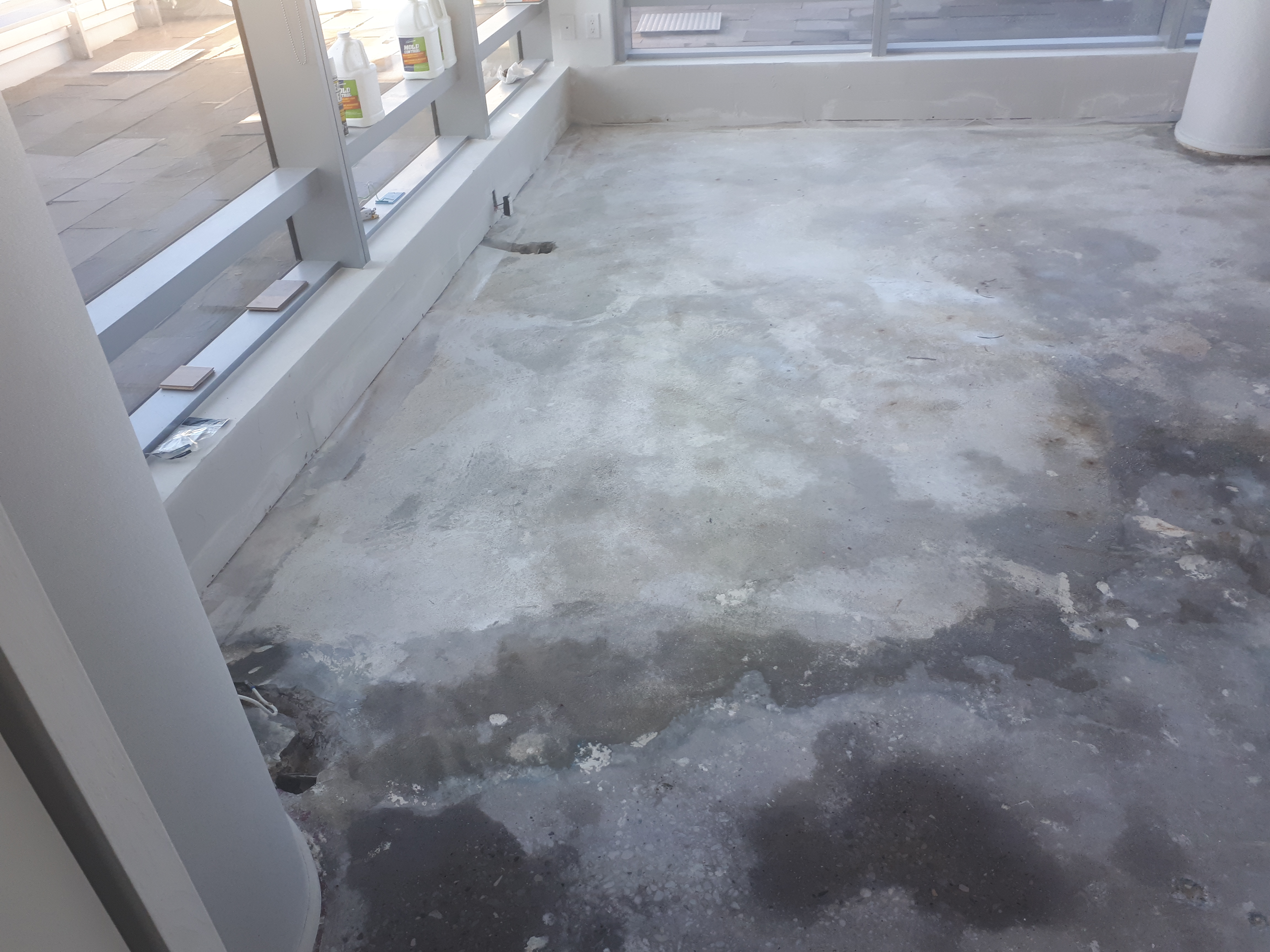 Condo Flood Repair and New Flooring in Toronto: Queens Quay East, photo 3