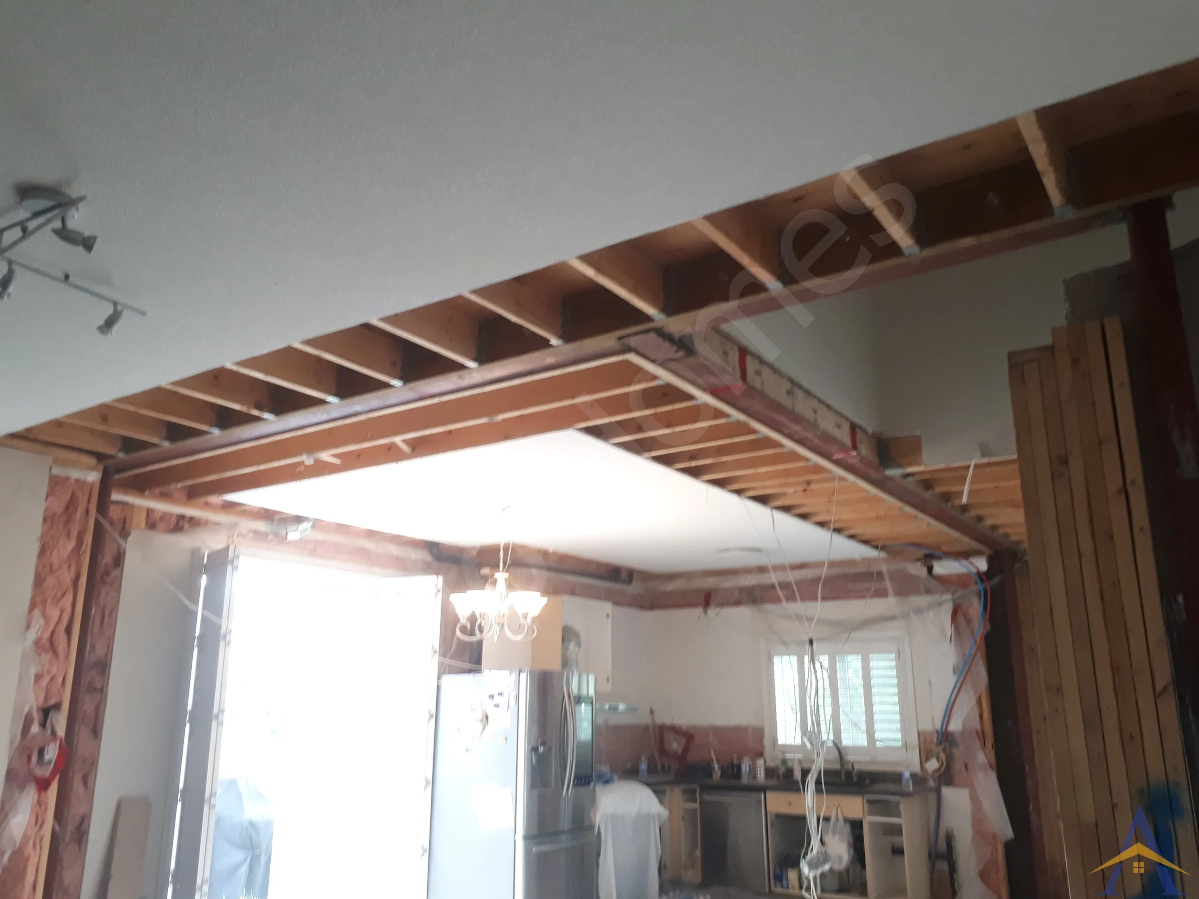 Load-Bearing Wall Removal in Mississauga: Ancient Stone Avenue, photo 5