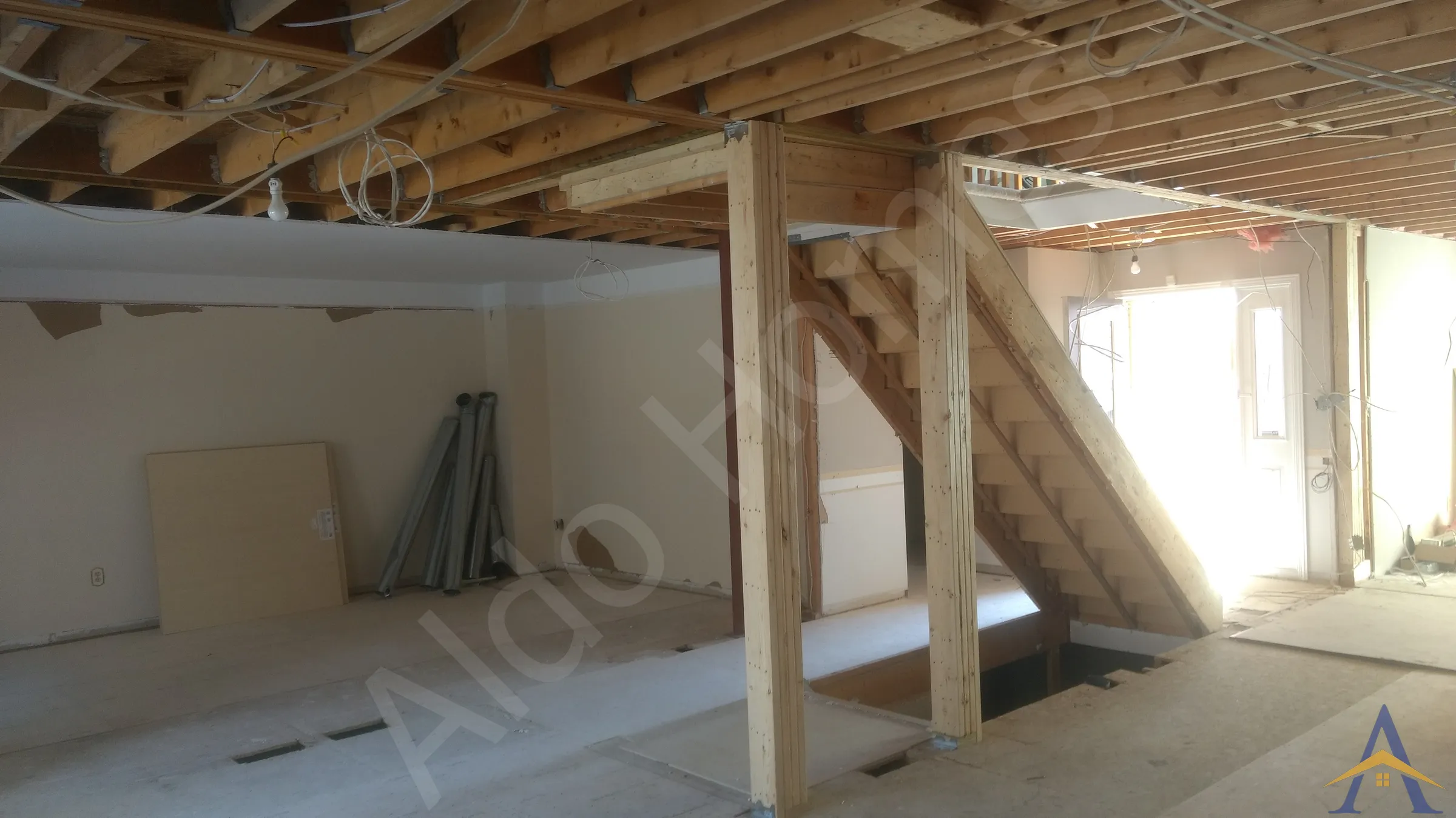 Load-Bearing Wall Removal in Ajax: Barbour Crescent, photo 3