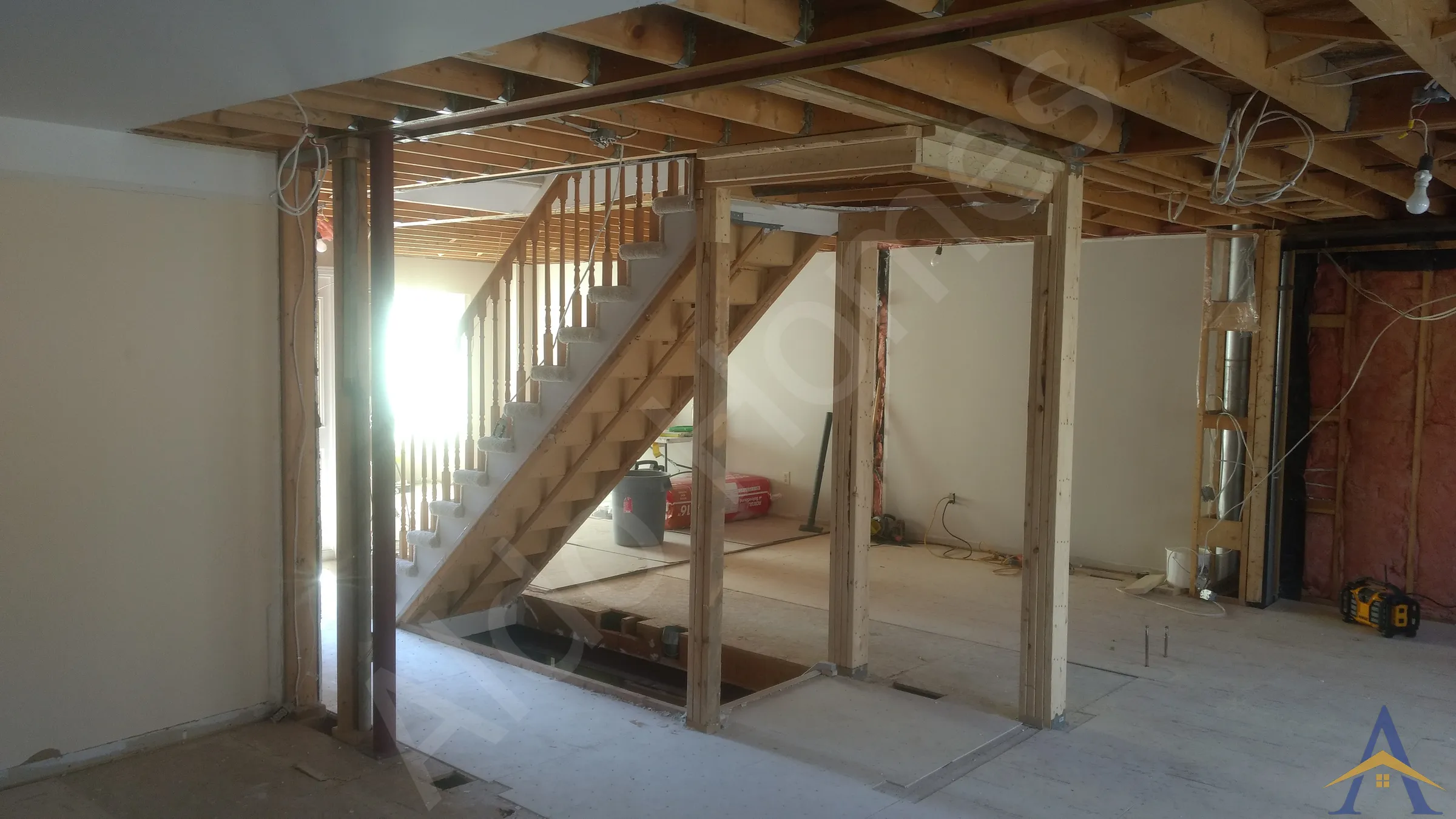 Load-Bearing Wall Removal in Ajax: Barbour Crescent, photo 4