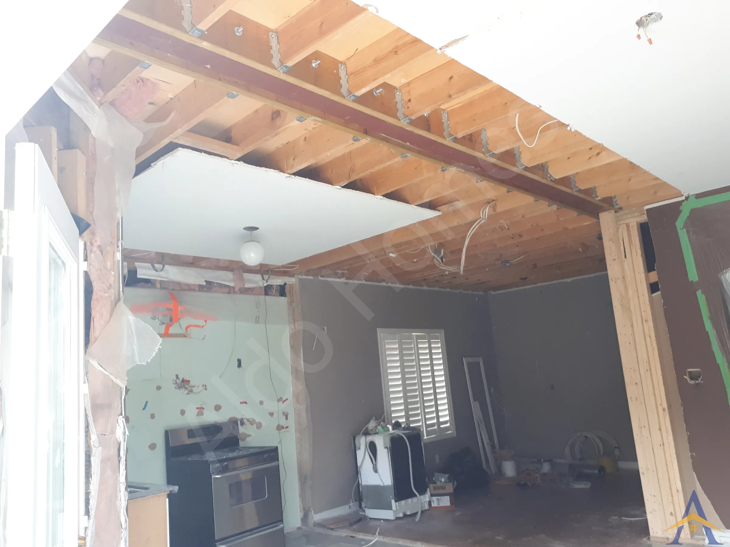 Load-Bearing Wall Removal in Maple: Cheroke Dr., photo 6