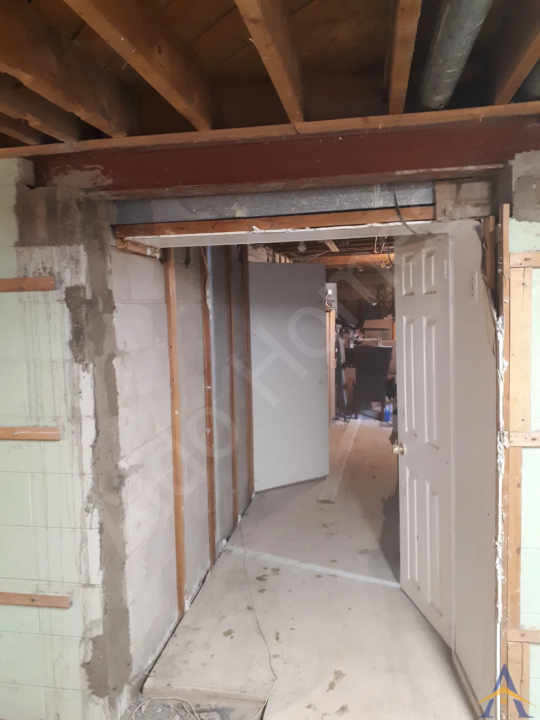 5-ft Steel Beam Installation for Basement Opening in Scarborough: Densgrove Road, photo 4