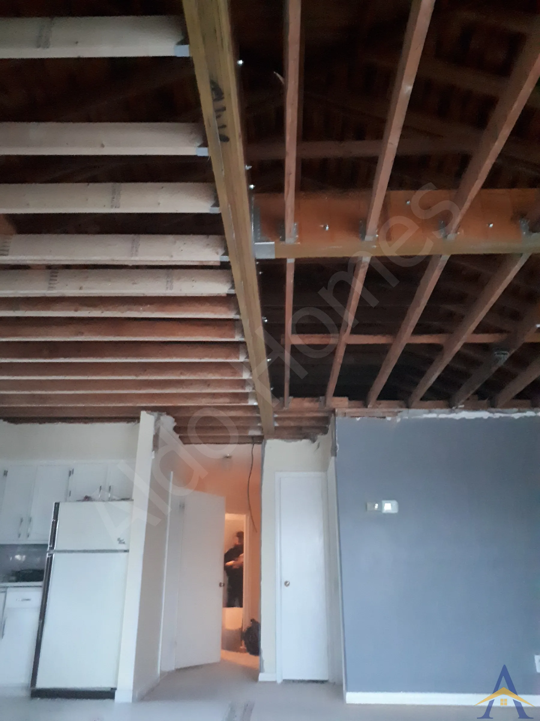 Bungalow Load-Bearing Wall Removal in North York: Gaydon Avenue, photo 5