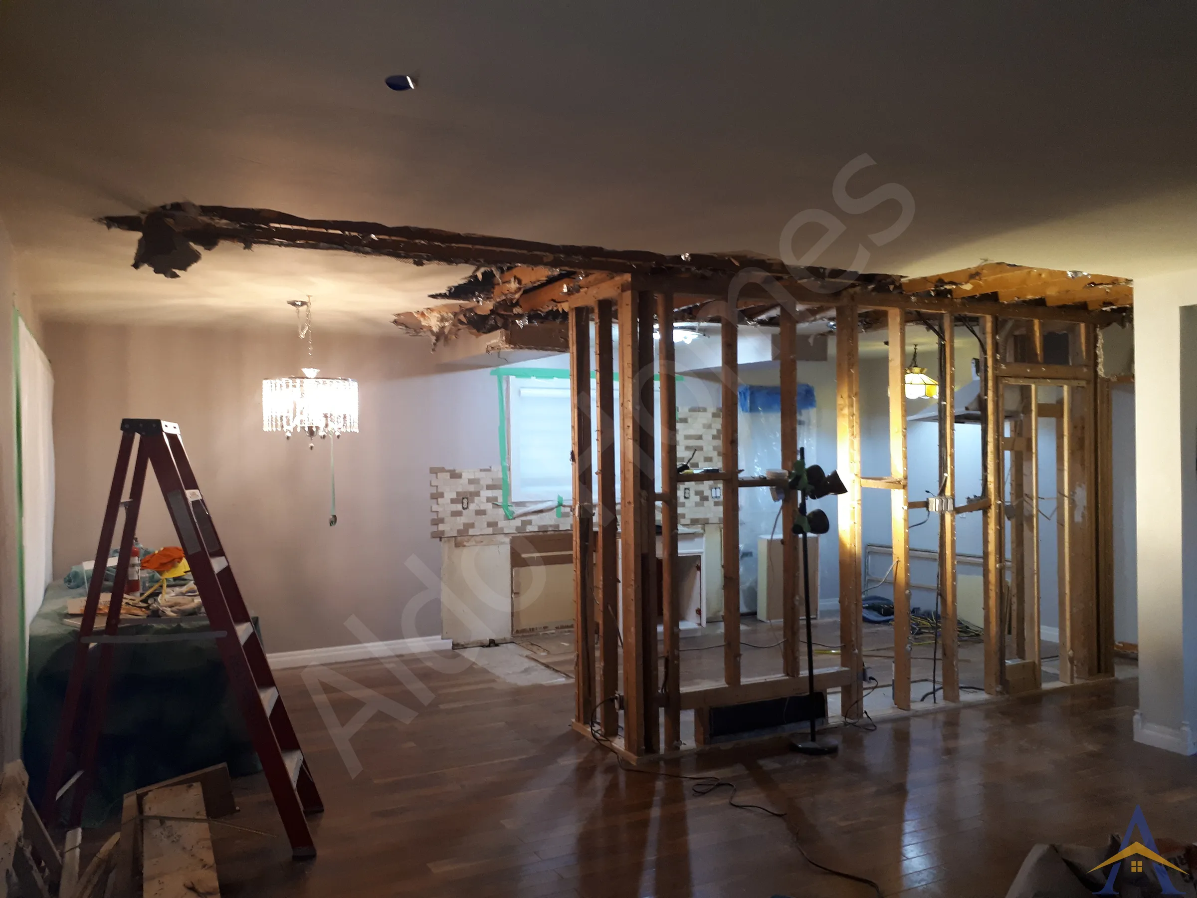 Bungalow Load-Bearing Wall Removal in Etobicoke: Holywell Dr