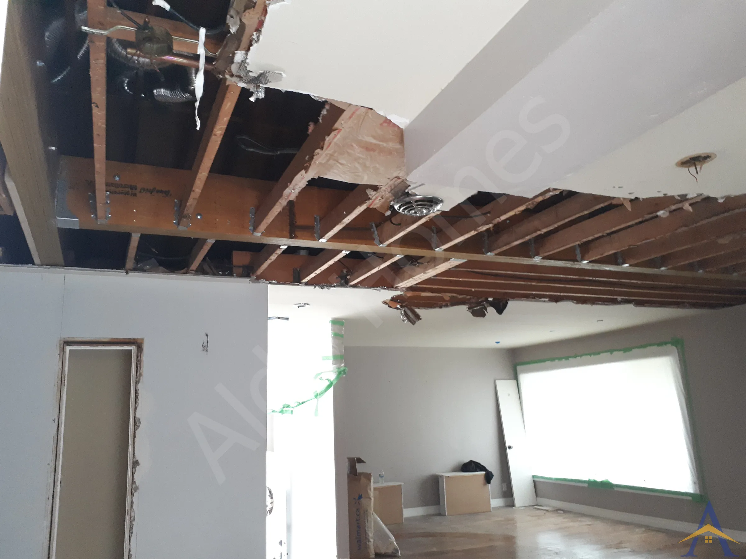 Bungalow Load-Bearing Wall Removal in Etobicoke: Holywell Dr, photo 7