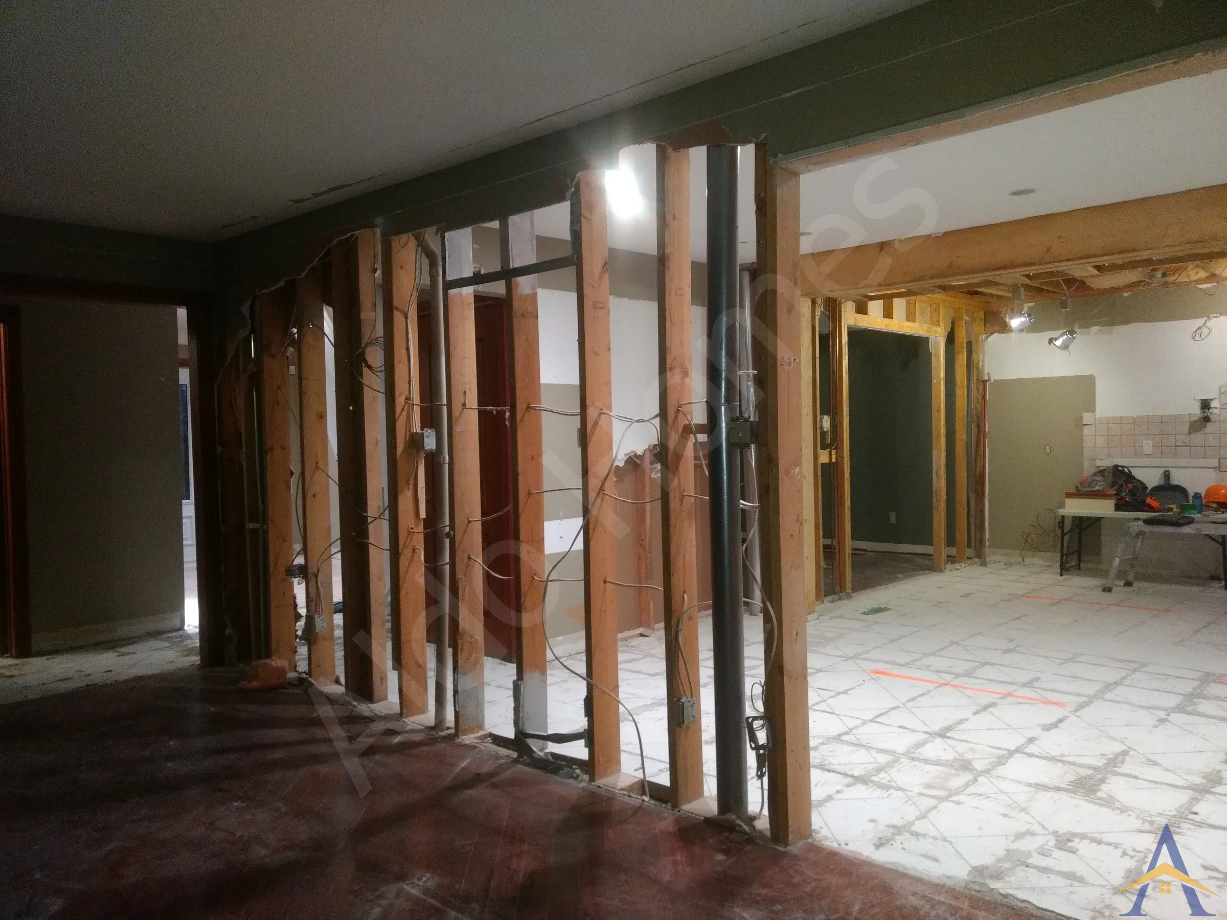 Load-Bearing Wall Removal in Mississauga: Robin Road, photo 2