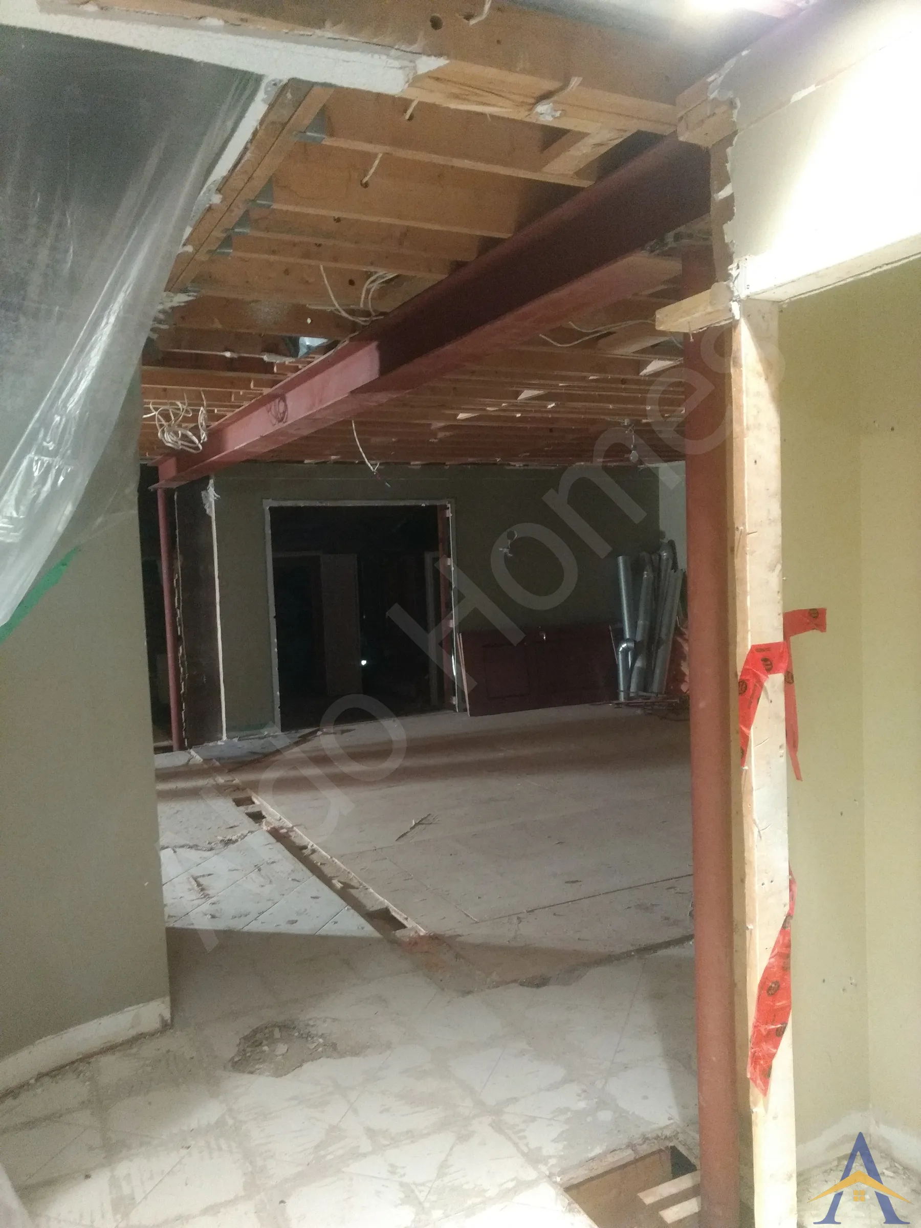 Load-Bearing Wall Removal in Mississauga: Robin Road, photo 3