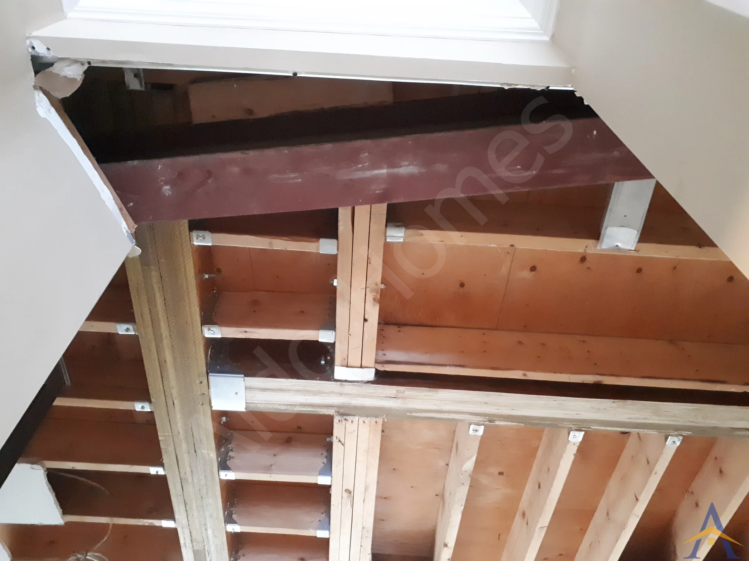 Load-Bearing Wall Removal in Mississauga: Steddick Court, photo 4