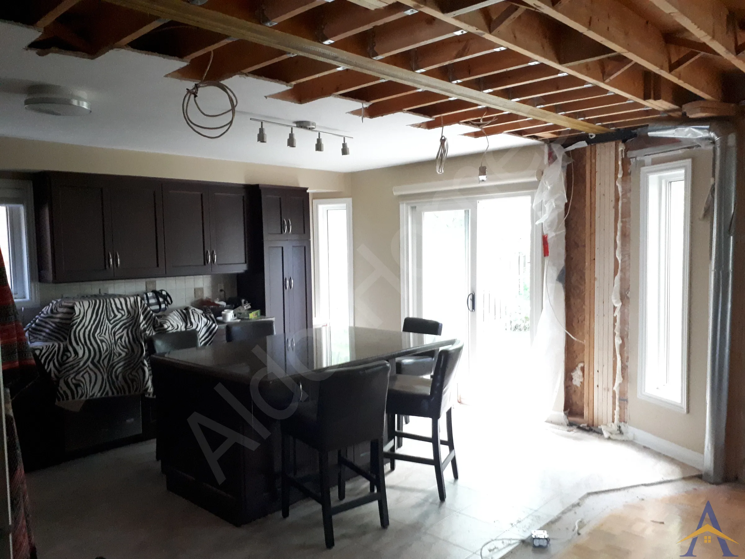 Load-Bearing Wall Removal in Mississauga: Steddick Court, photo 6
