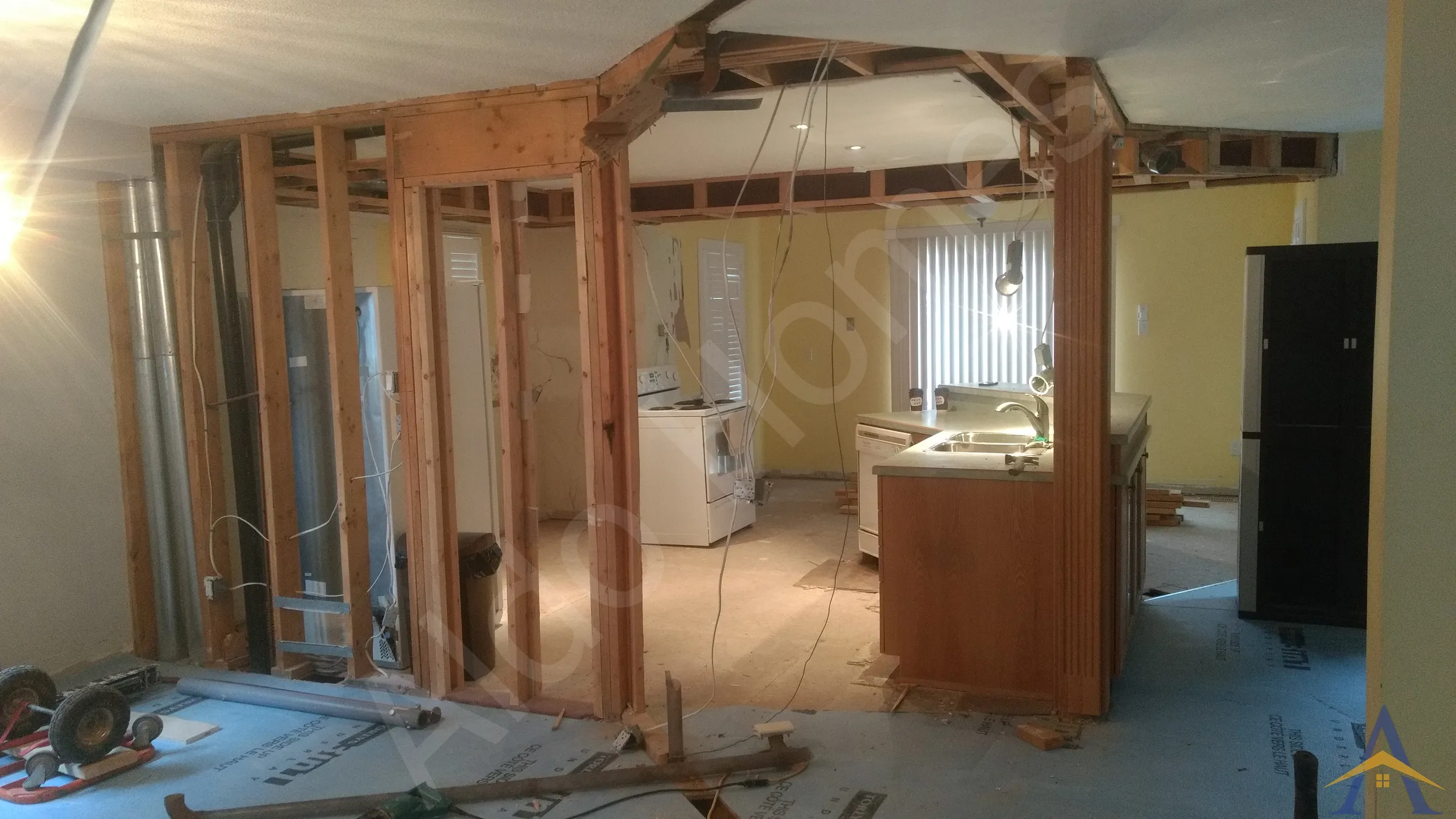 Load-Bearing Wall Removal in Whitby: Stratton Crescent