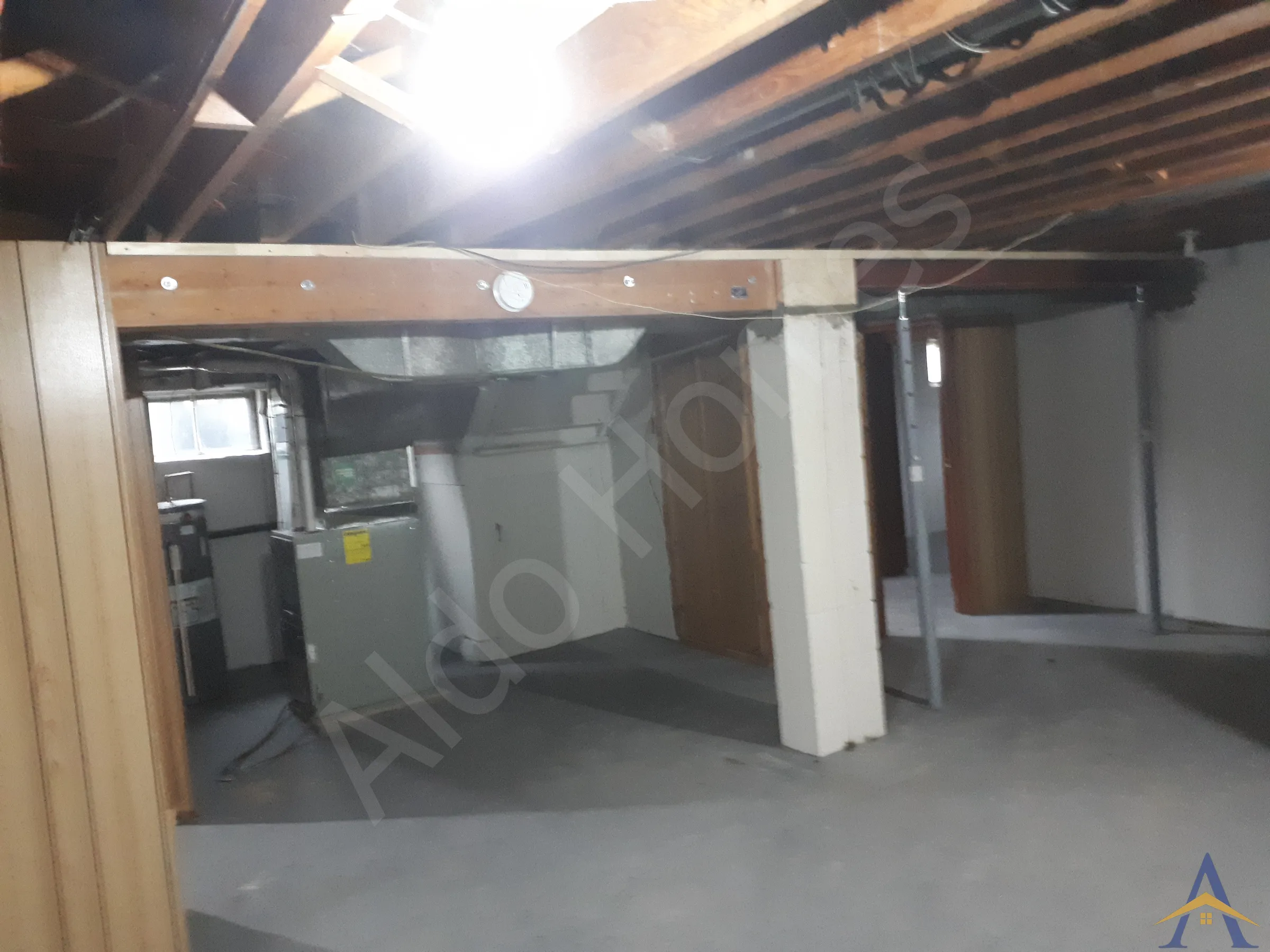 Basement Steel Beam Installation in Oshawa: Chesterton Ave, photo 2
