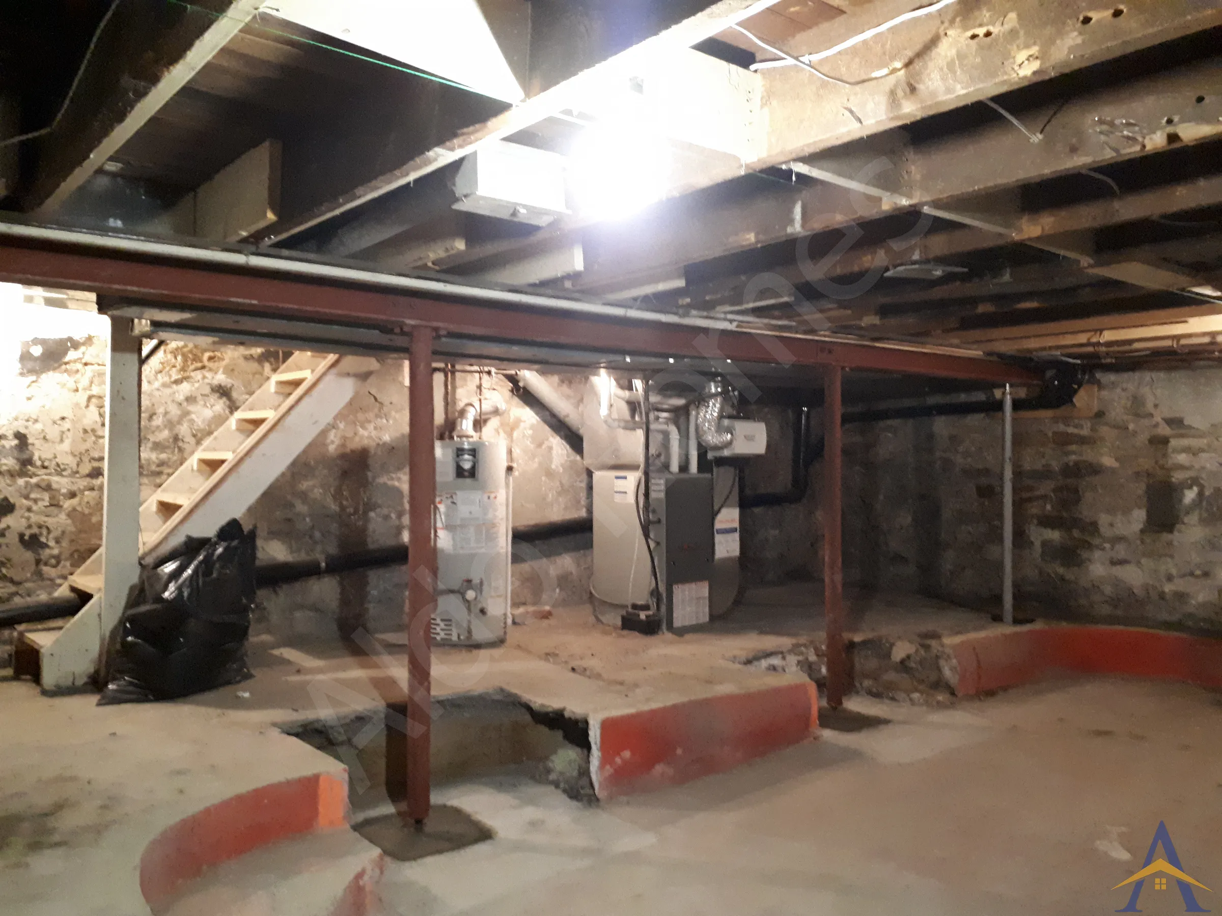 Basement Steel Beam Installation in Toronto: Dundas Street West, photo 3