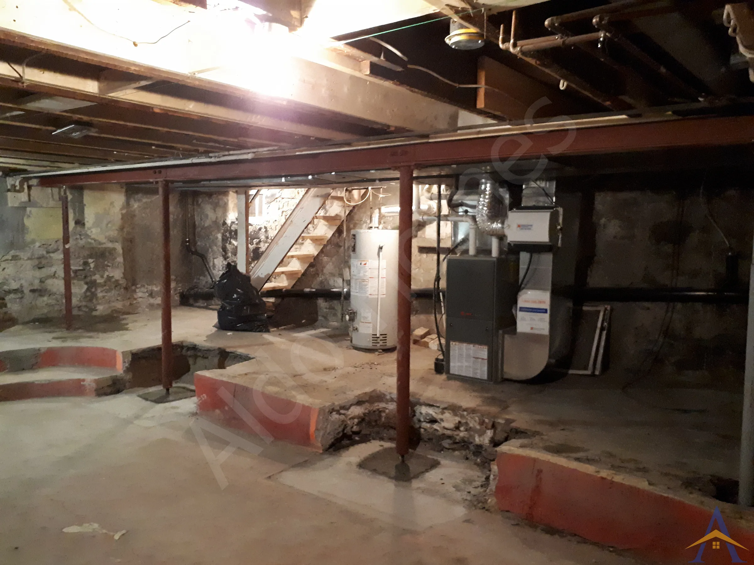 Basement Steel Beam Installation in Toronto: Dundas Street West, photo 4