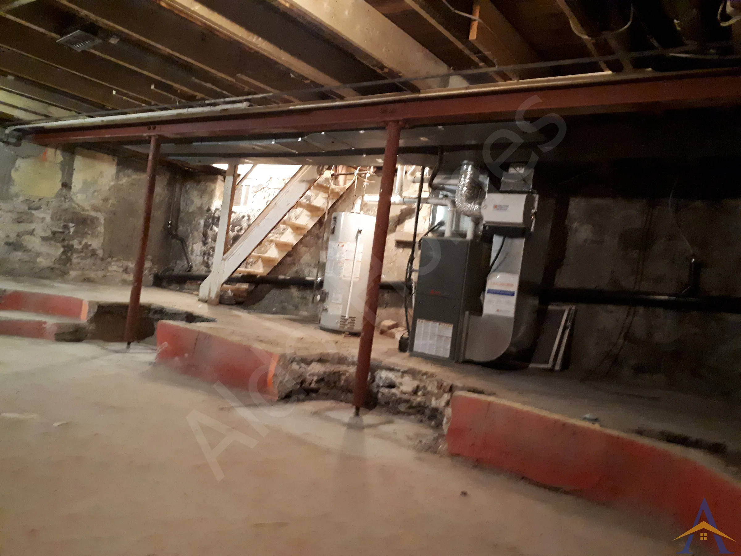Basement Steel Beam Installation in Toronto: Dundas Street West, photo 7