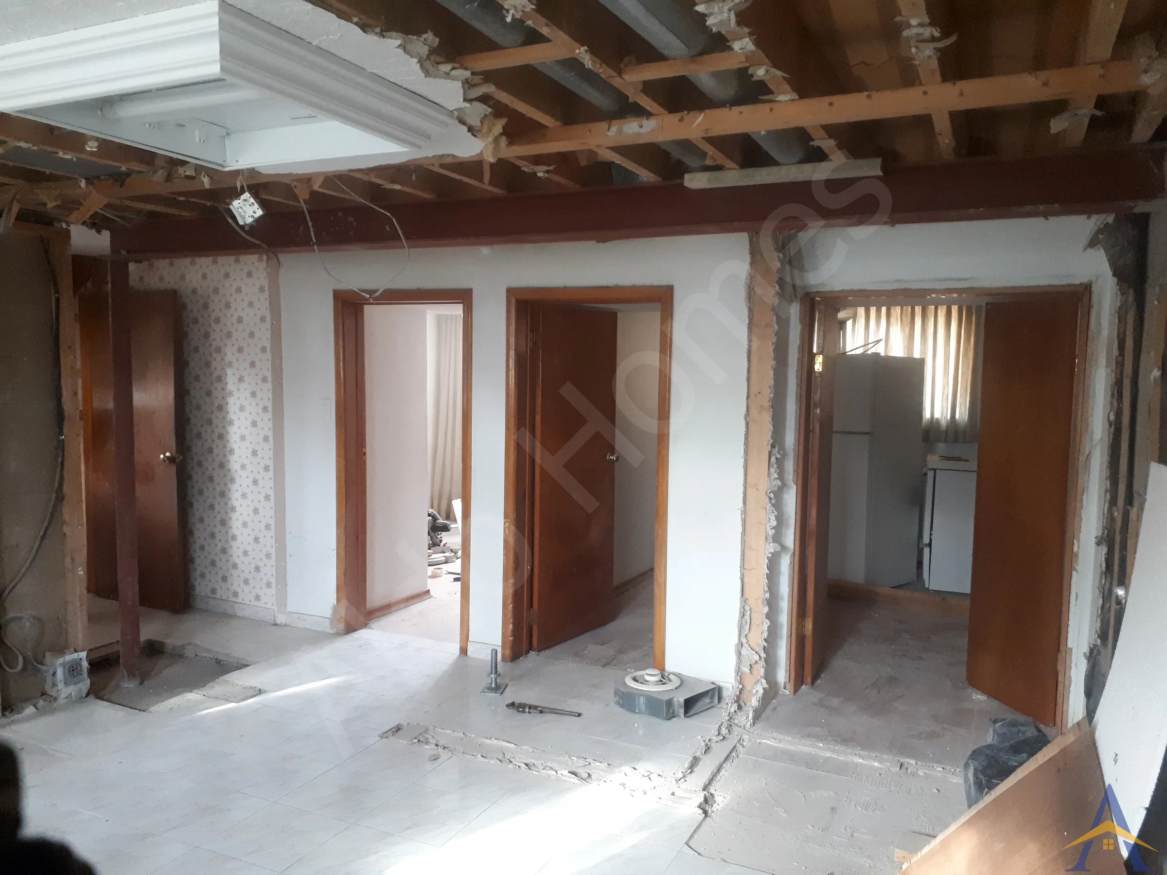 Basement Steel Beam Installation in Oakville: Morden, photo 3