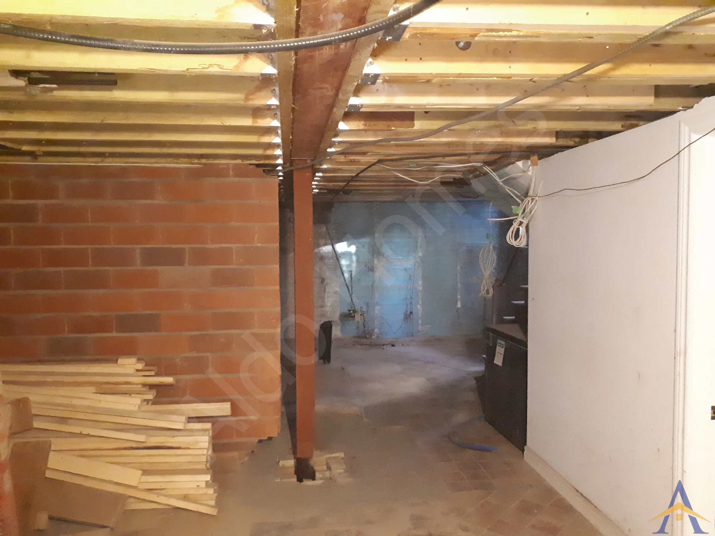 Basement Steel Beam Installation in Toronto: Runnymede Rd, photo 13