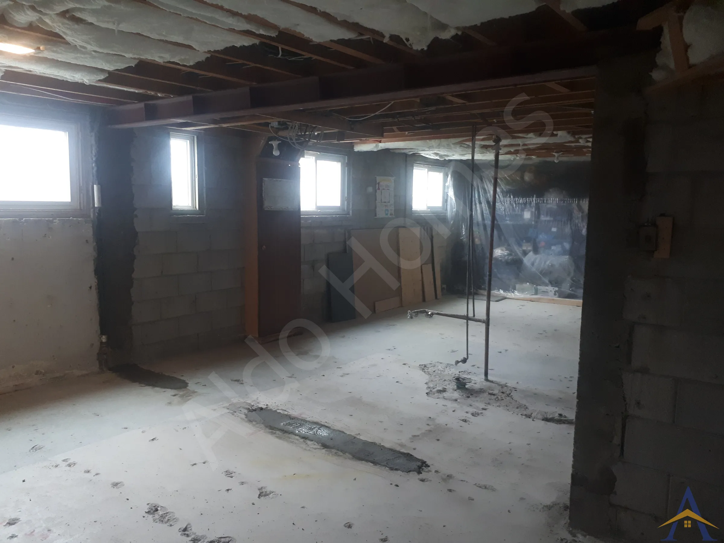 Basement Steel Beam Installation in North York: Tavistock, photo 2
