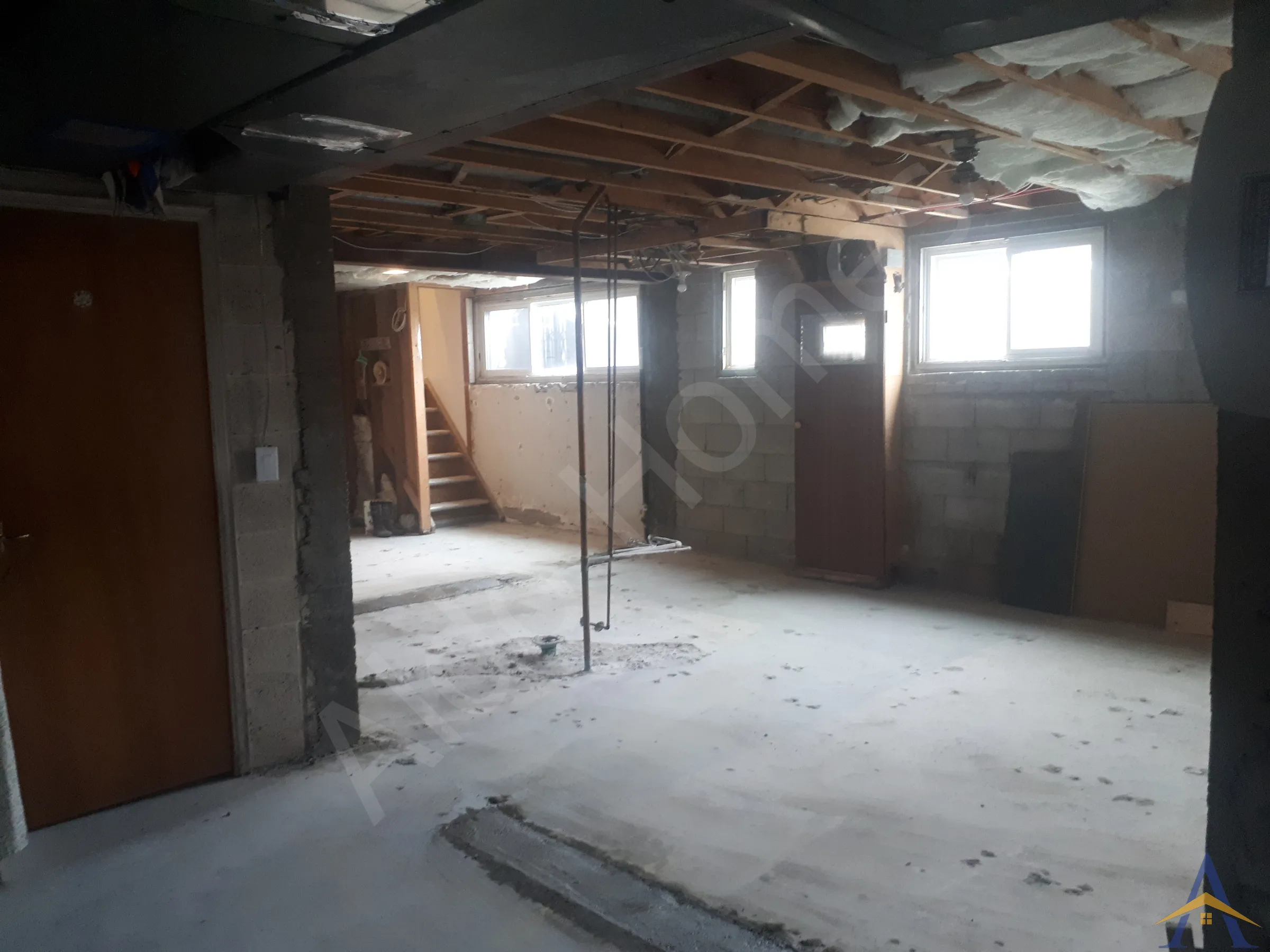 Basement Steel Beam Installation in North York: Tavistock, photo 7