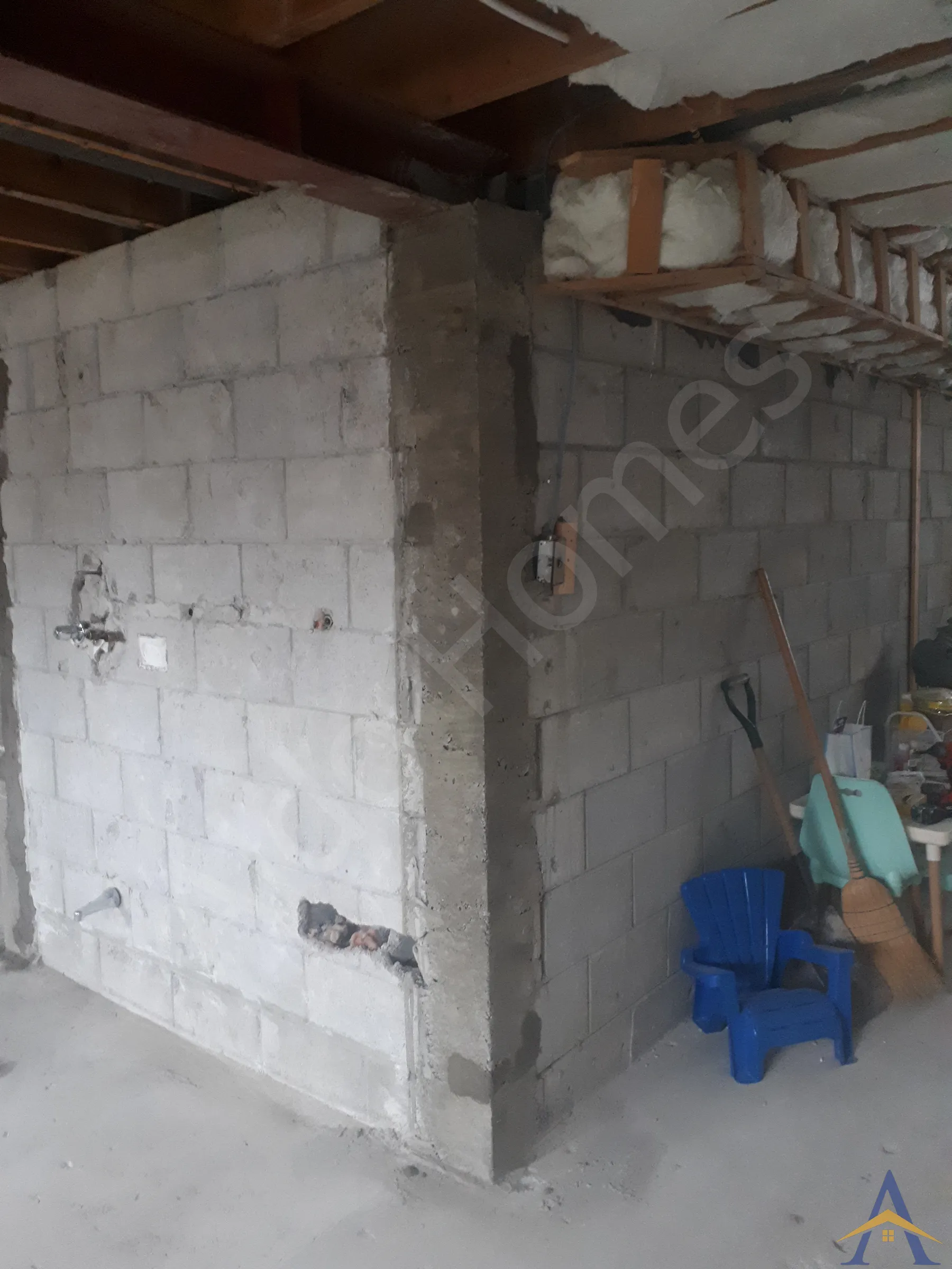 Basement Steel Beam Installation in North York: Tavistock, photo 8