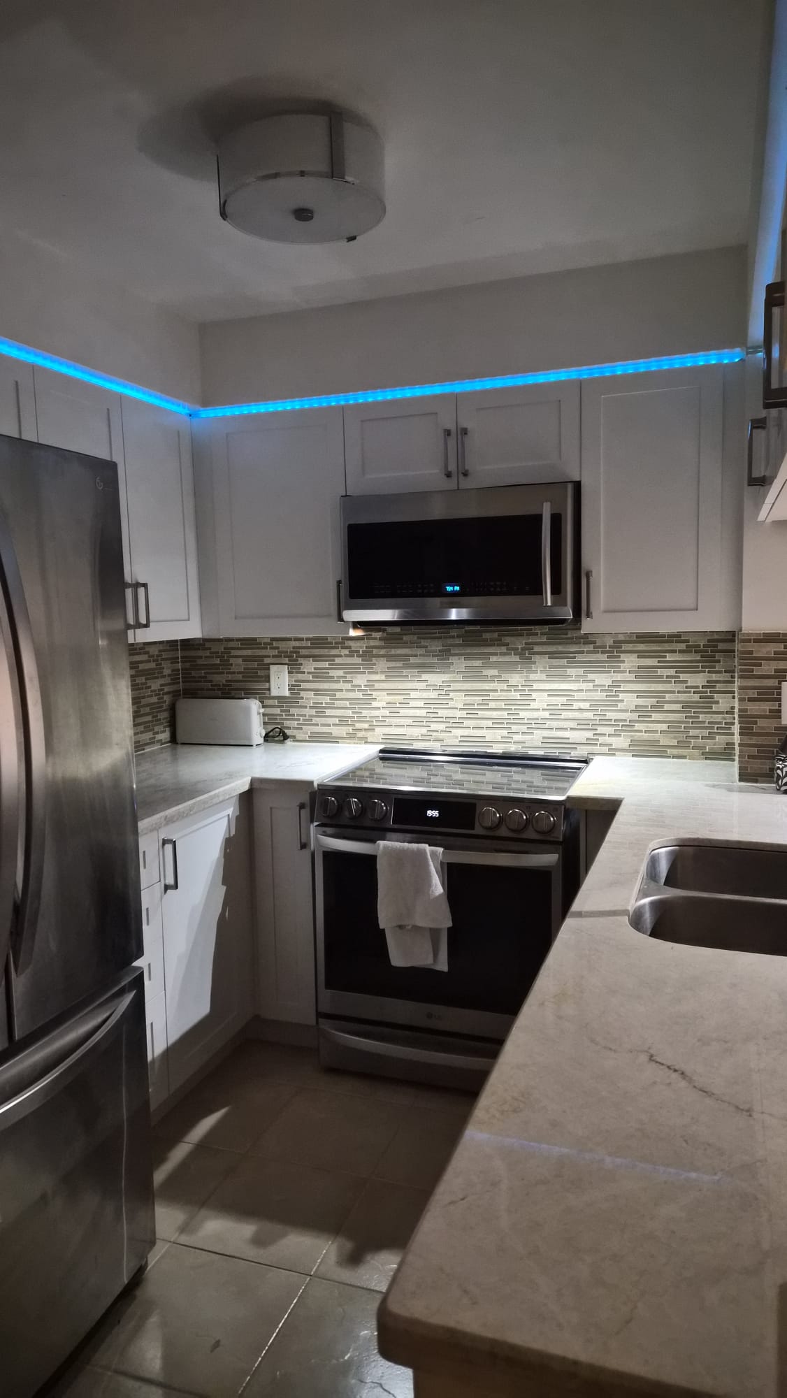 Condo Renovation in Toronto: Yonge St, photo 3