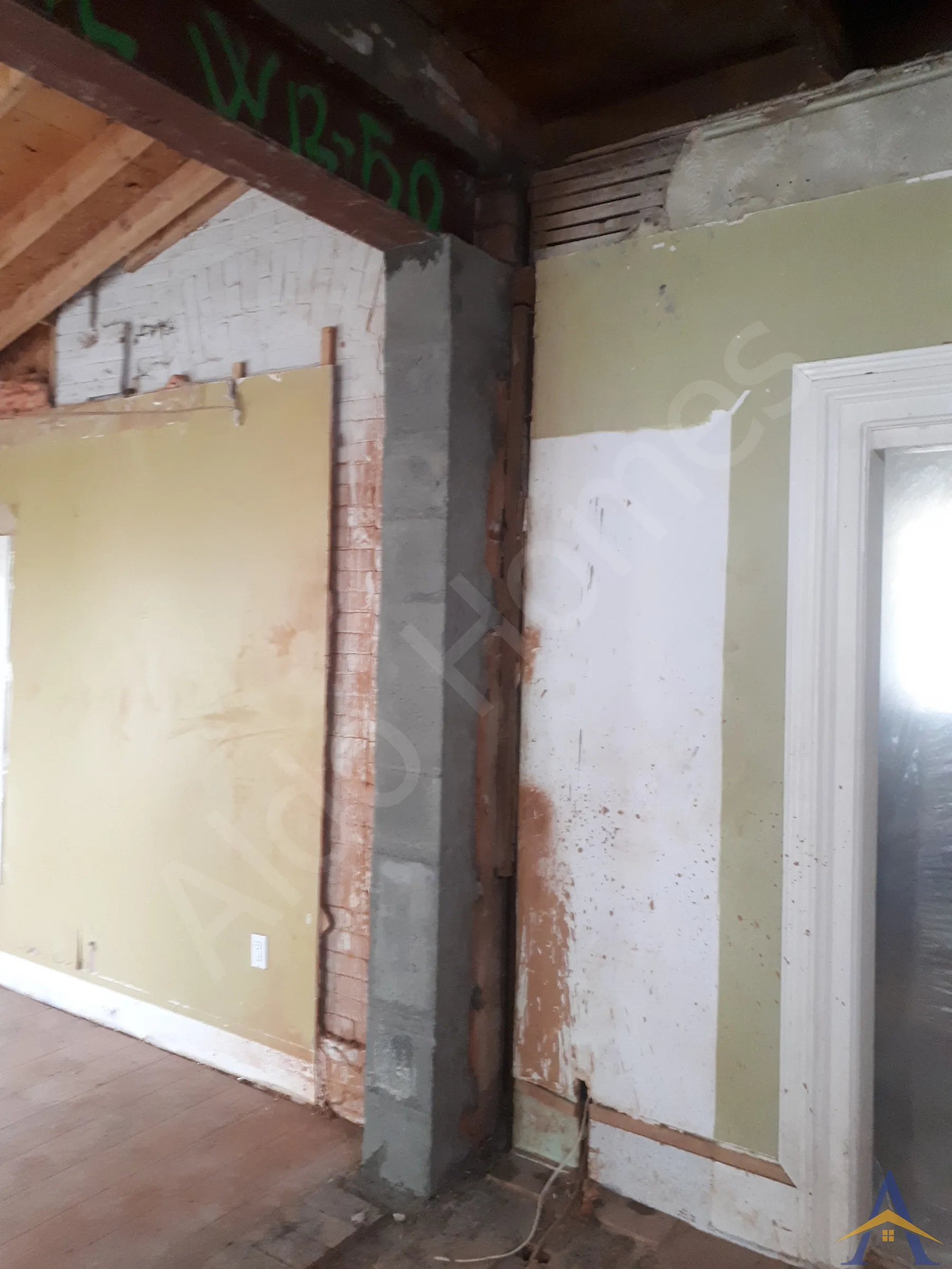 Exterior Wall Opening in Meaford: Boucher Street East, photo 10