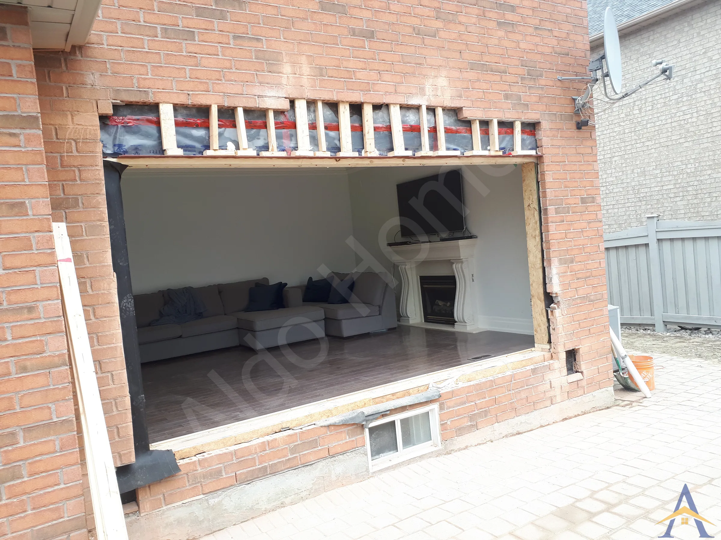Exterior Wall Opening in Woodbridge: Green Manor, photo 6
