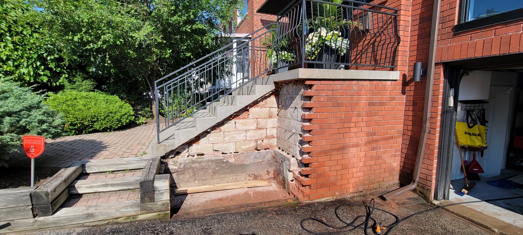 Brick Work and Masonry in North York: Lawrence Ave W, photo 5