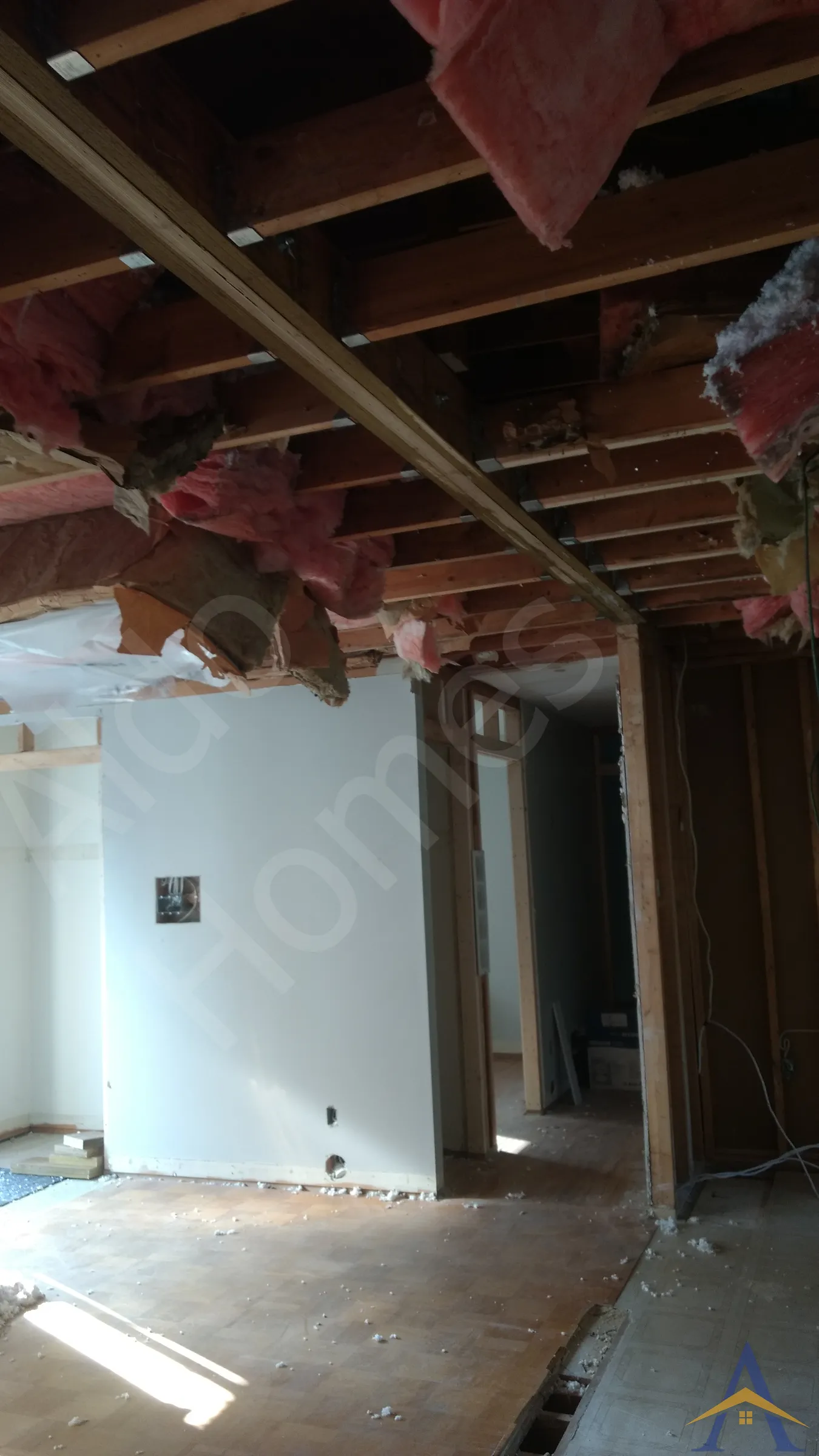 Bungalow Load-Bearing Wall Removal in Mississauga: April rd, photo 5
