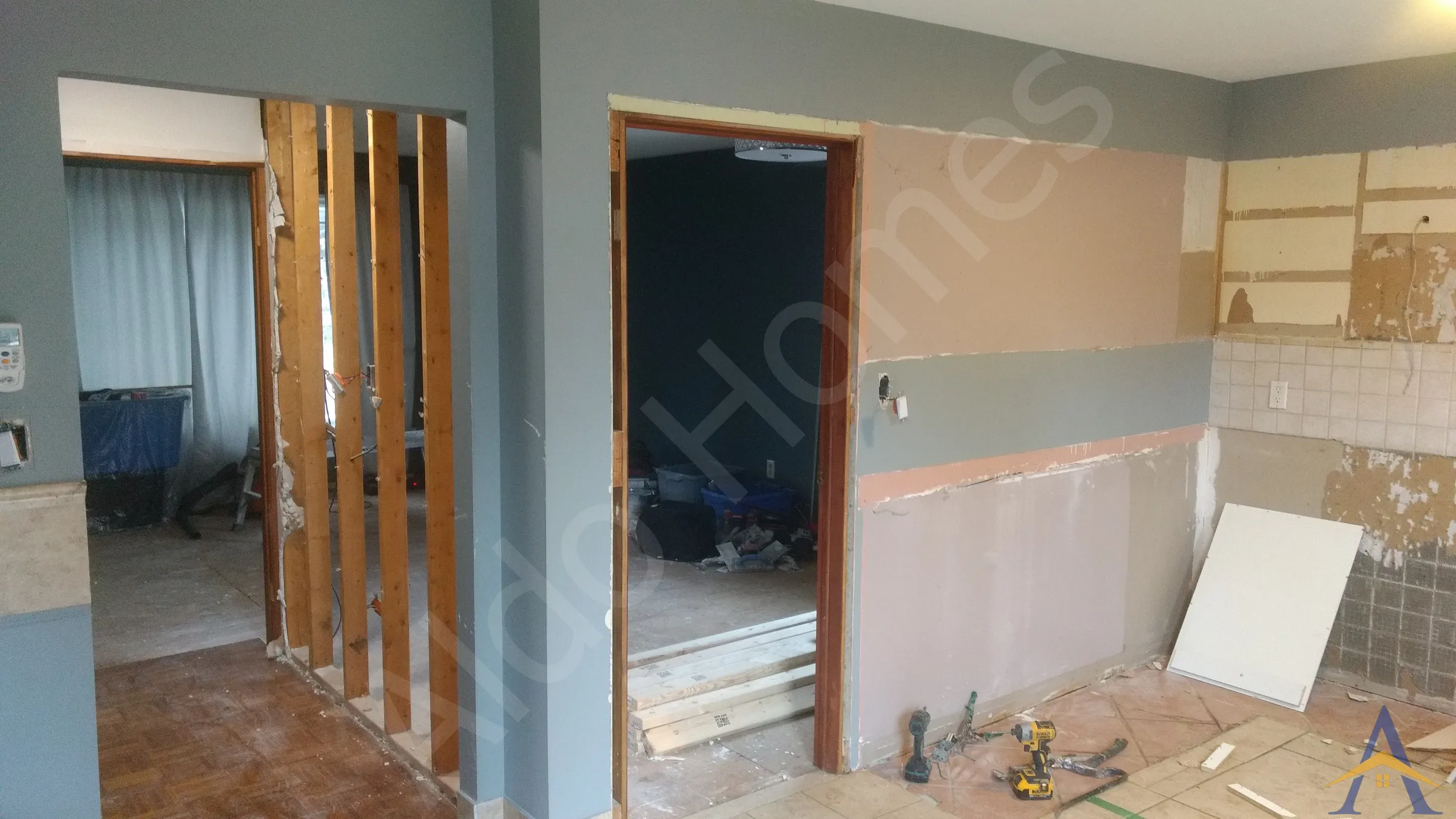 Bungalow Load-Bearing Wall Removal in Mississauga: Bromsgrove