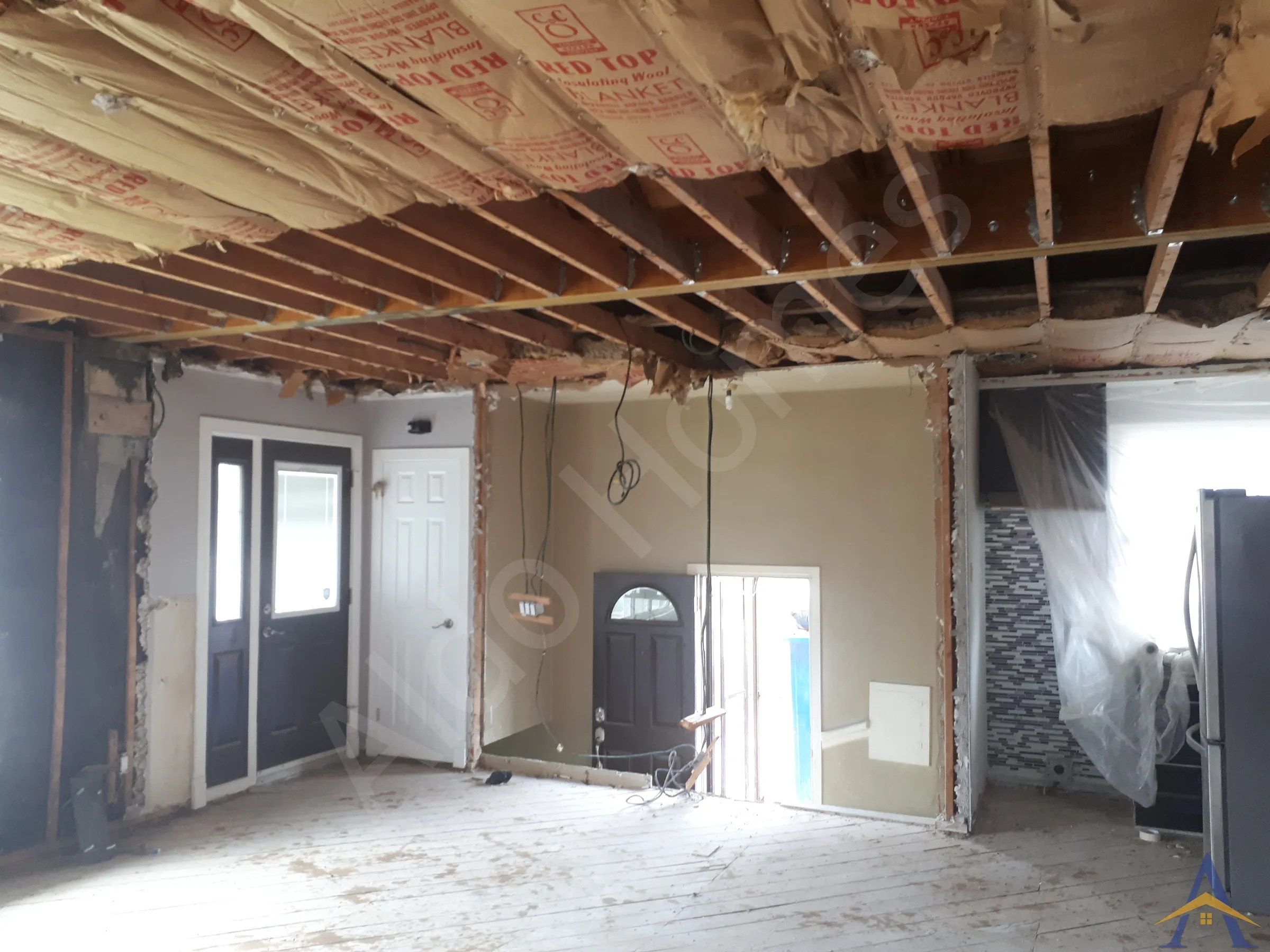 Bungalow Load-Bearing Wall Removal in Scarborough: Doerr, photo 2