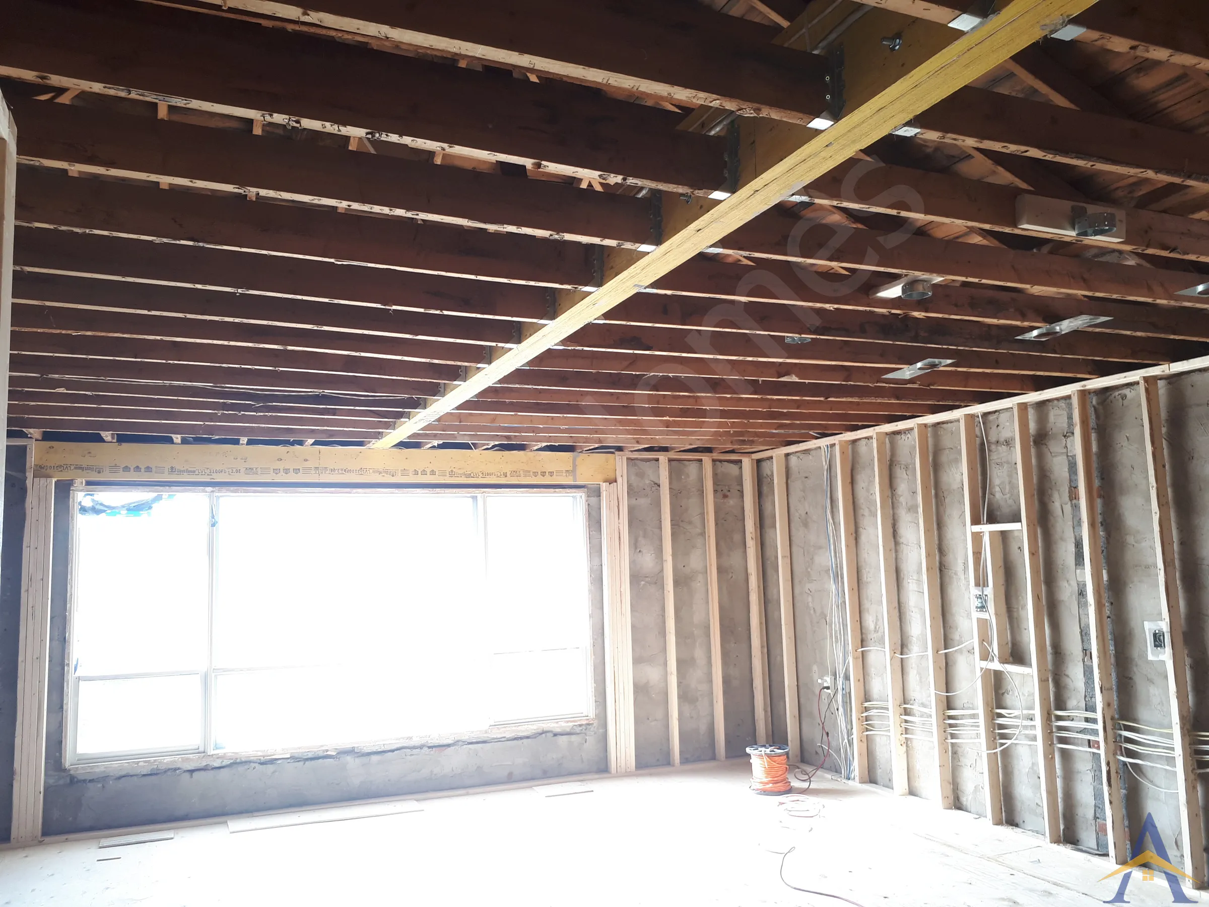 Bungalow Load-Bearing Wall Removal in North York: Kennard Ave