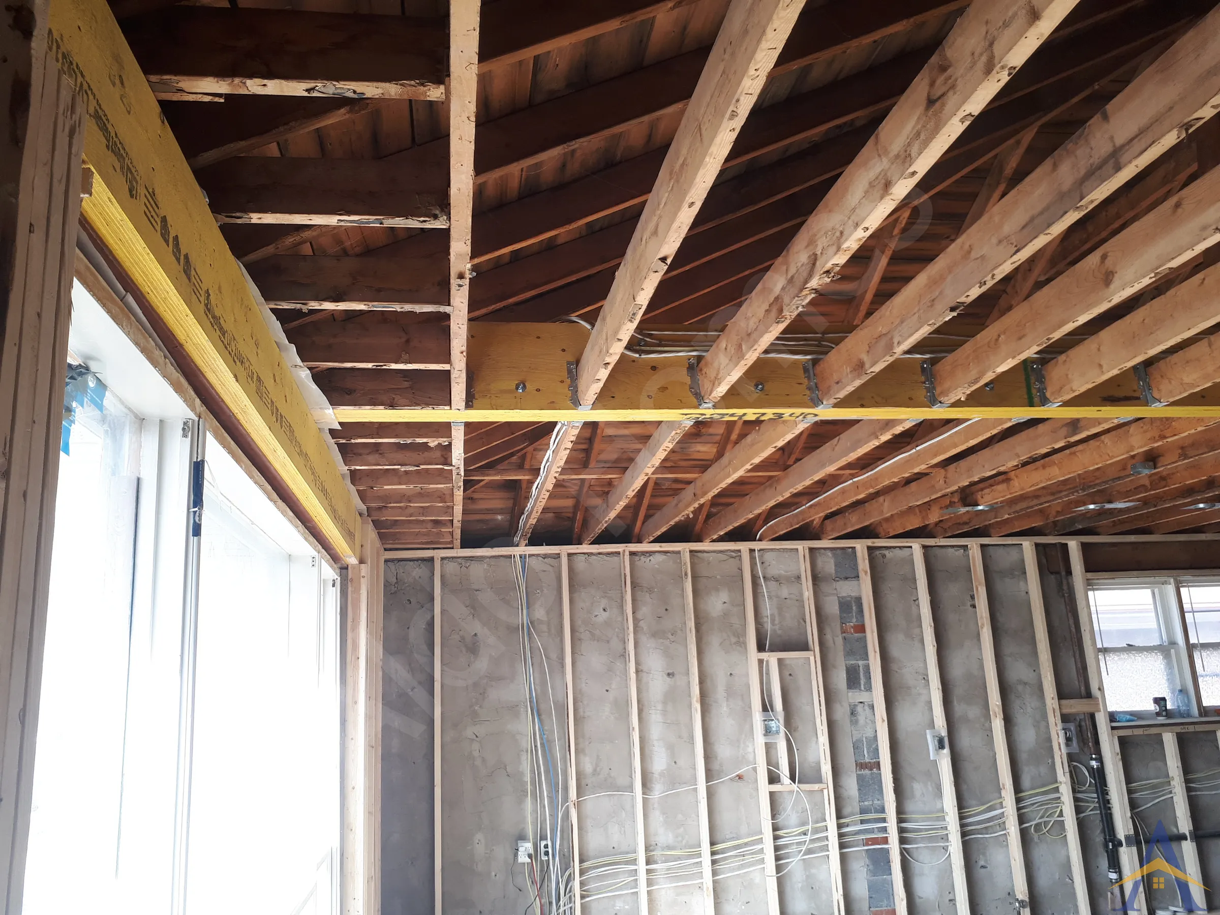 Bungalow Load-Bearing Wall Removal in North York: Kennard Ave, photo 2