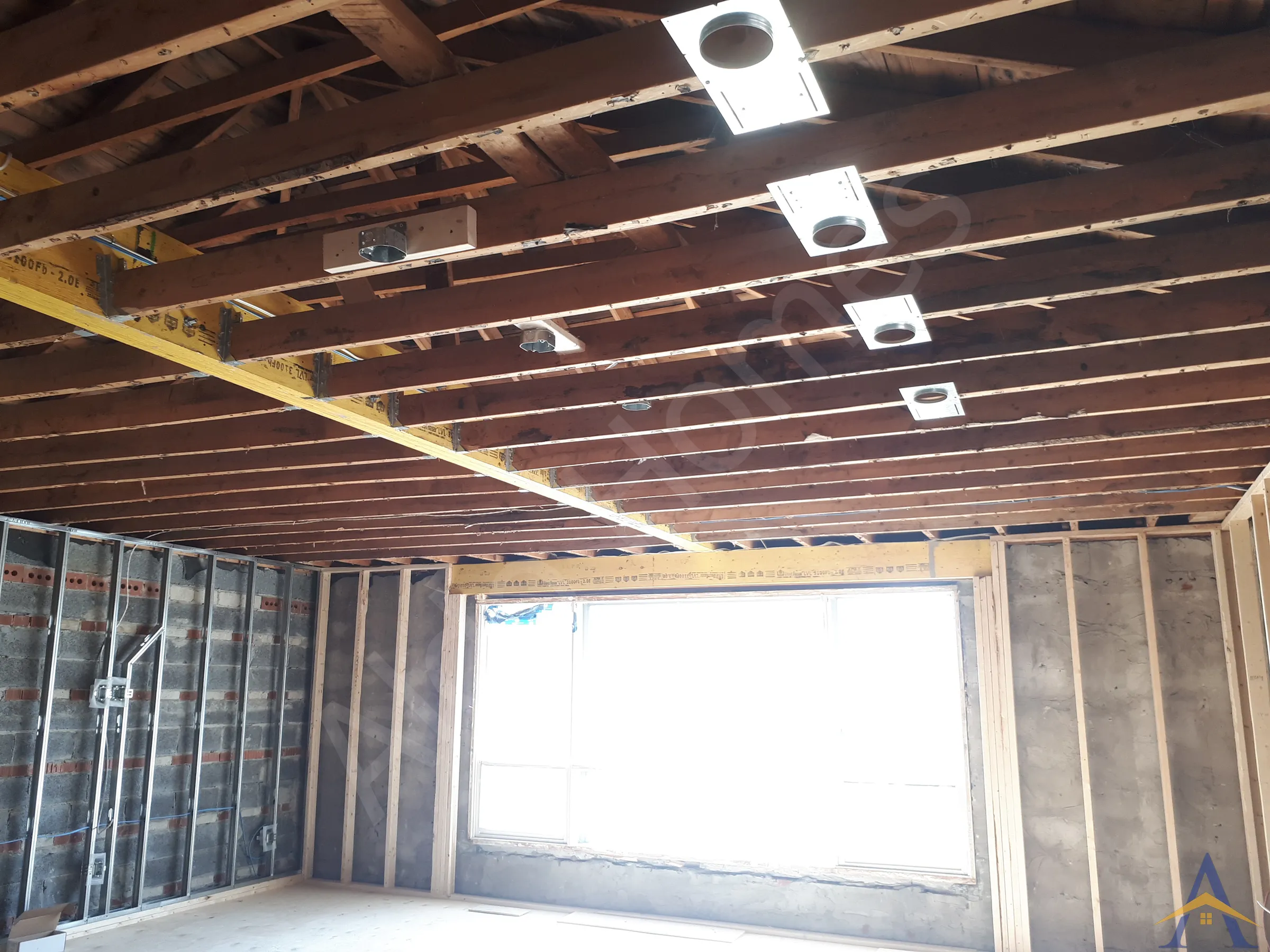 Bungalow Load-Bearing Wall Removal in North York: Kennard Ave, photo 5