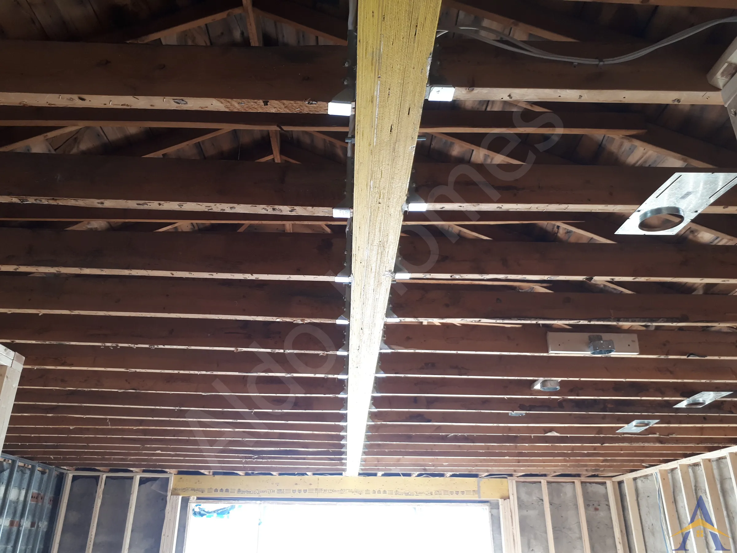 Bungalow Load-Bearing Wall Removal in North York: Kennard Ave, photo 6