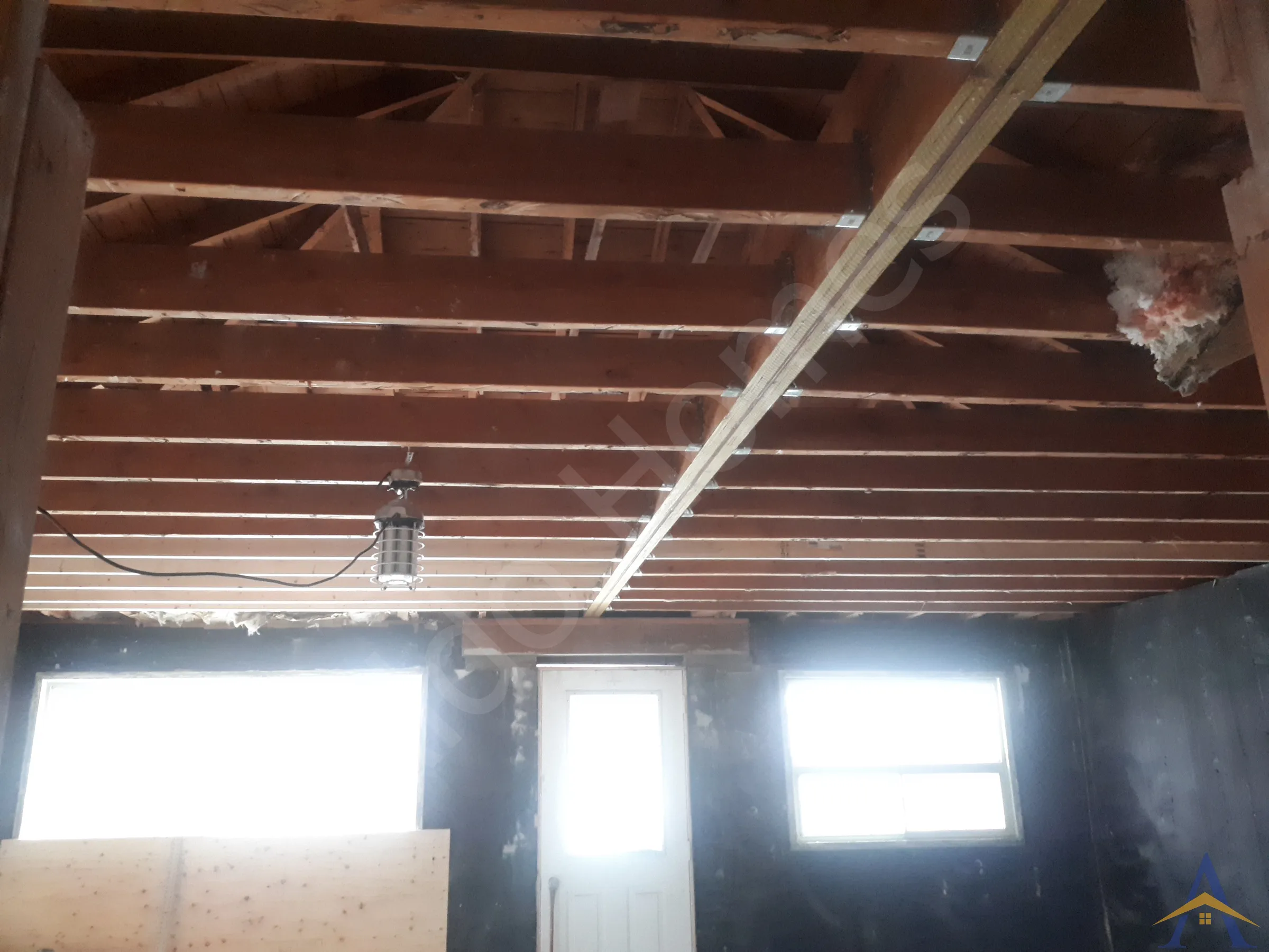 Bungalow Load-Bearing Wall Removal in Scarborough: Maxim cr, photo 4