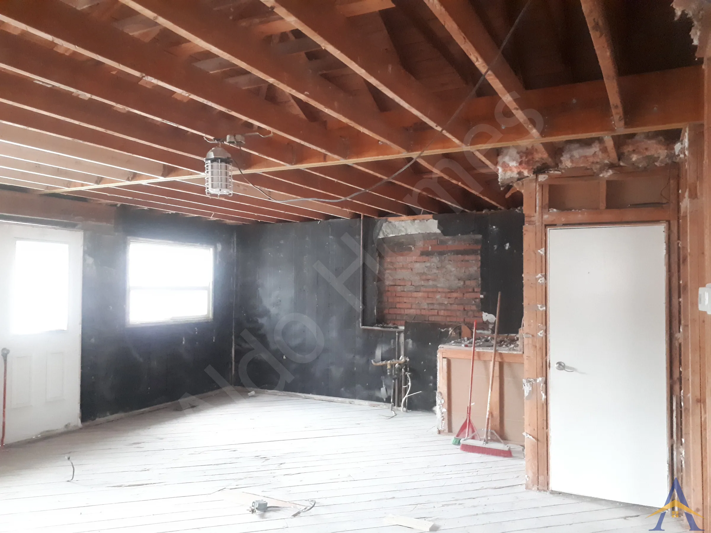 Bungalow Load-Bearing Wall Removal in Scarborough: Maxim cr, photo 5