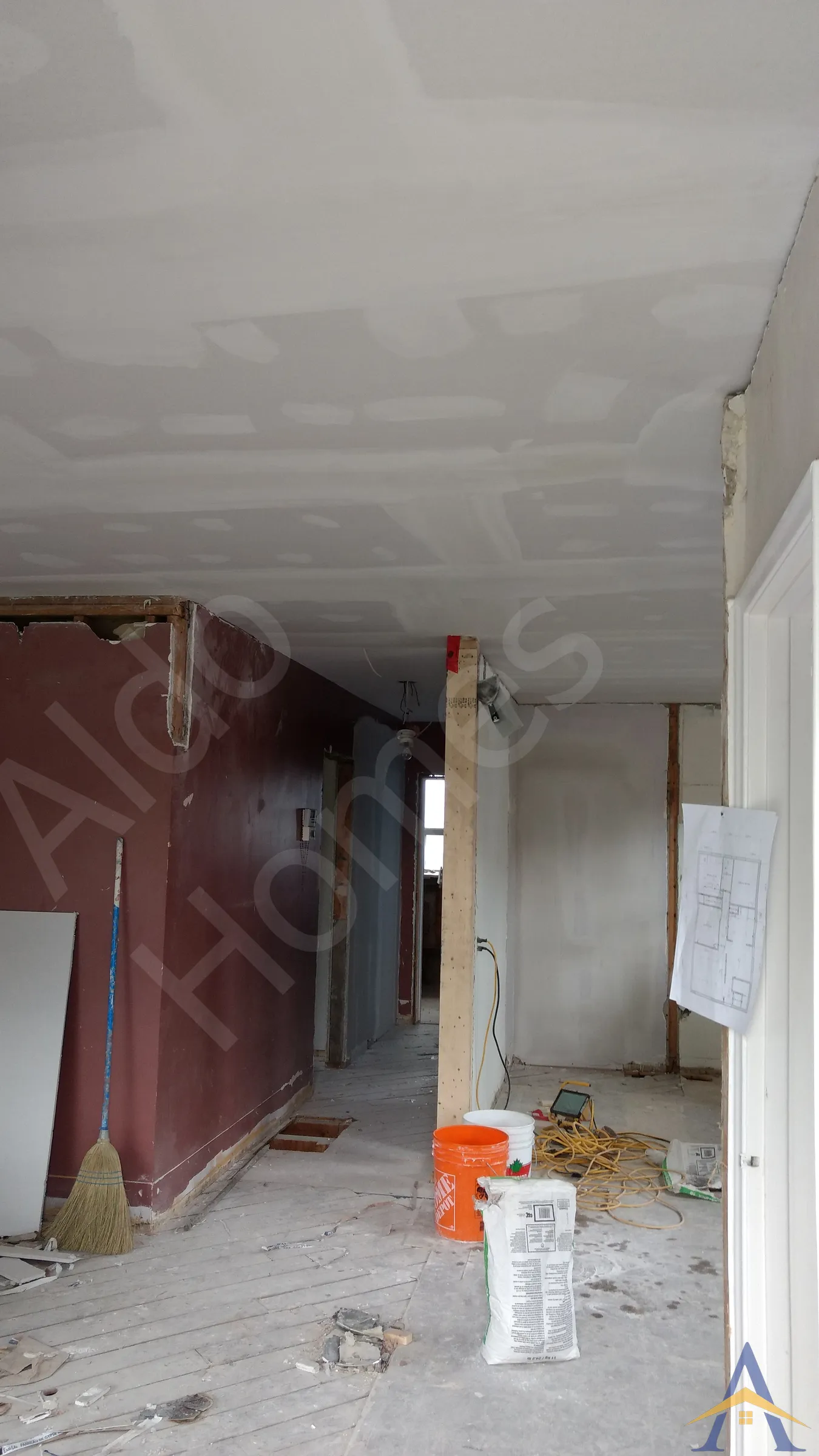 Bungalow Load-Bearing Wall Removal in Toronto: Oxford, photo 6