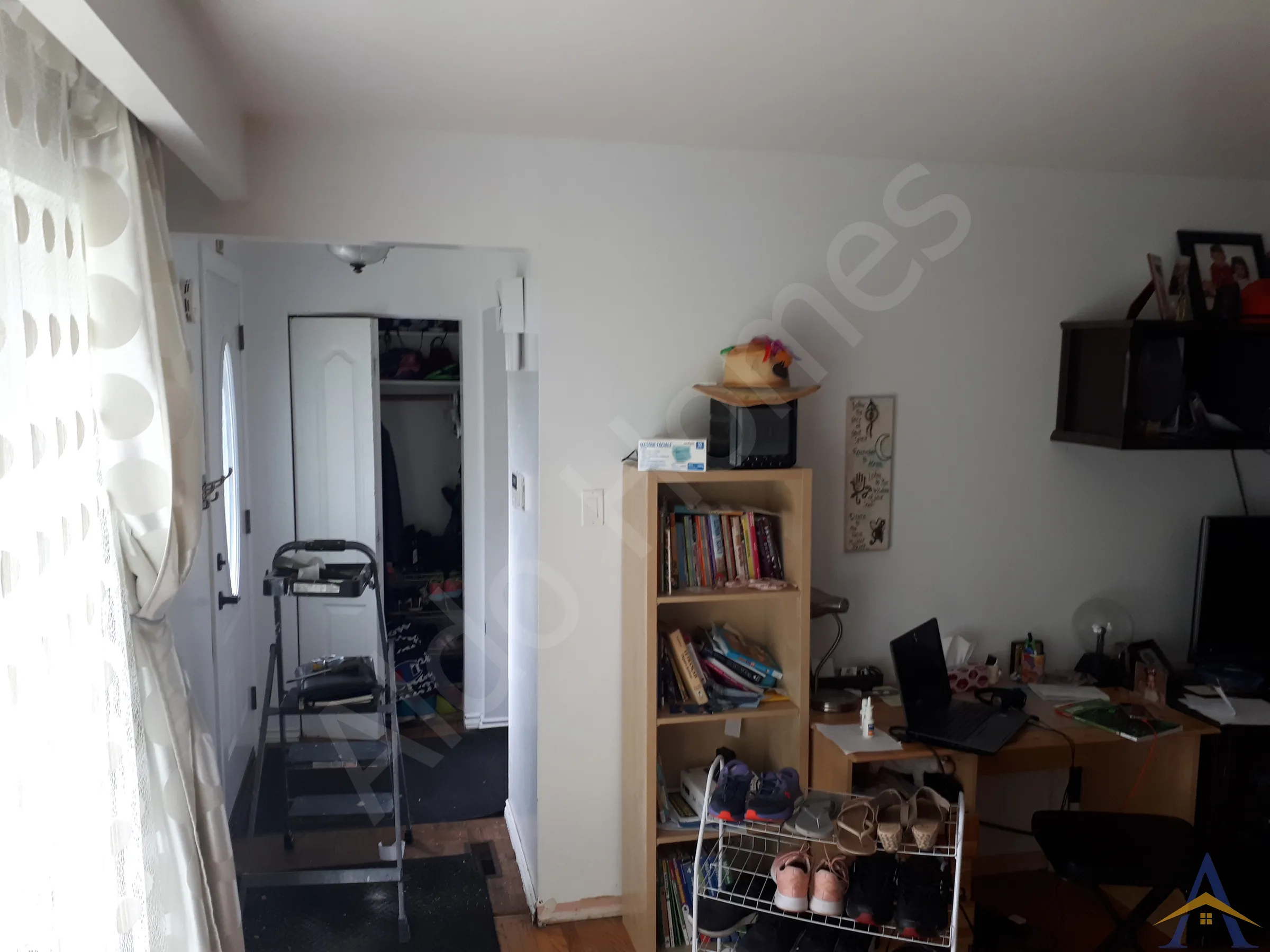 Bungalow Load-Bearing Wall Removal in Oakville: Palletine, photo 2