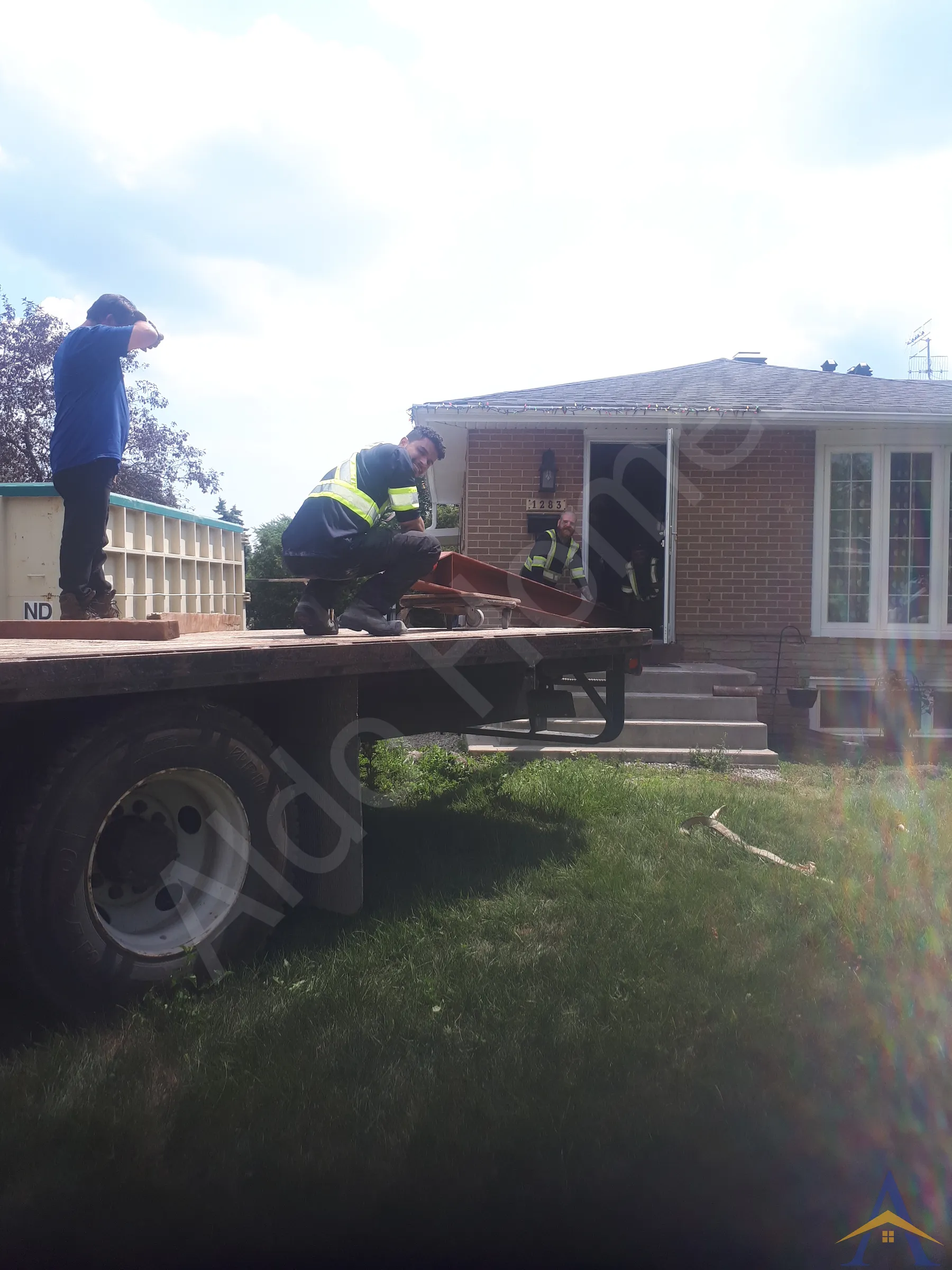 Bungalow Load-Bearing Wall Removal in Oakville: Palletine, photo 5