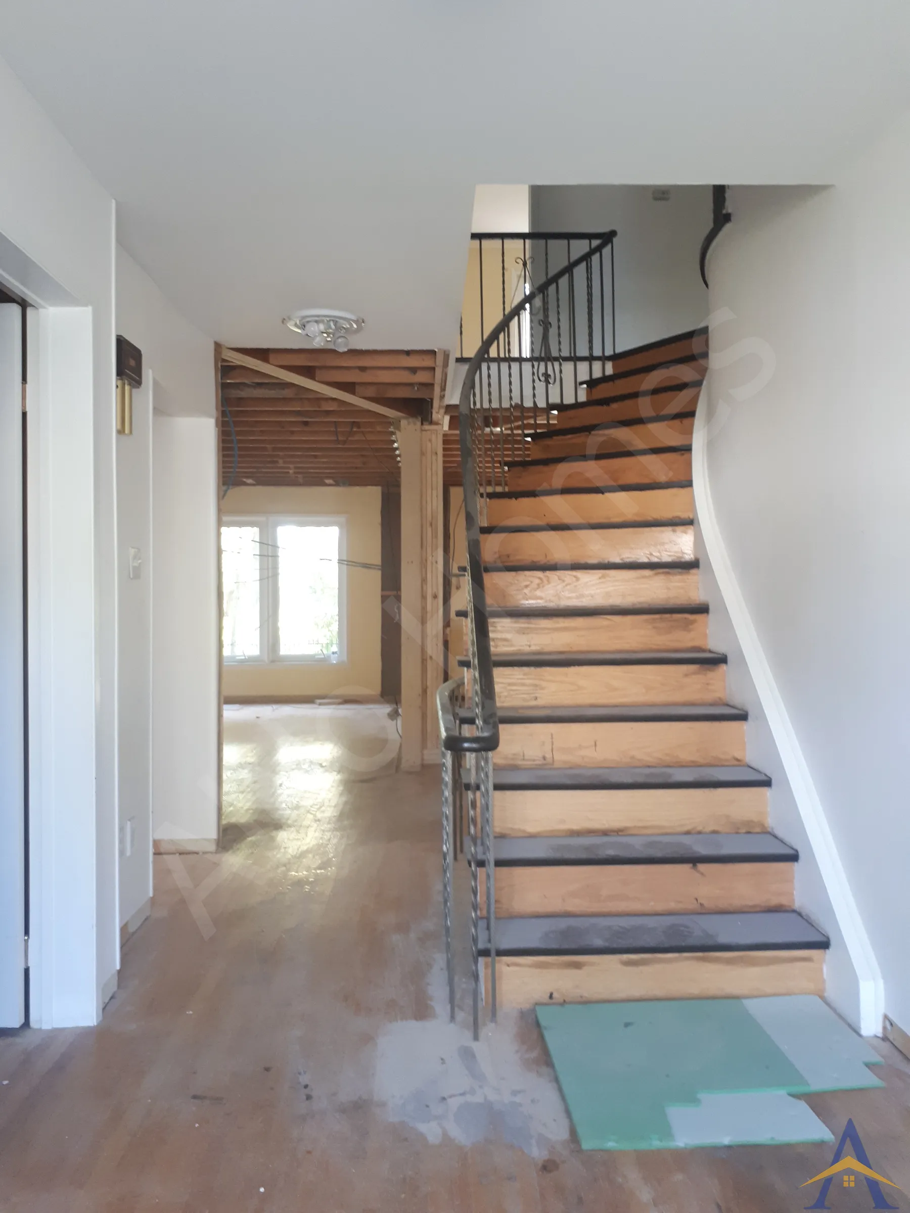 Load-Bearing Wall Removal in Markham: Apple Orchard Path, photo 9