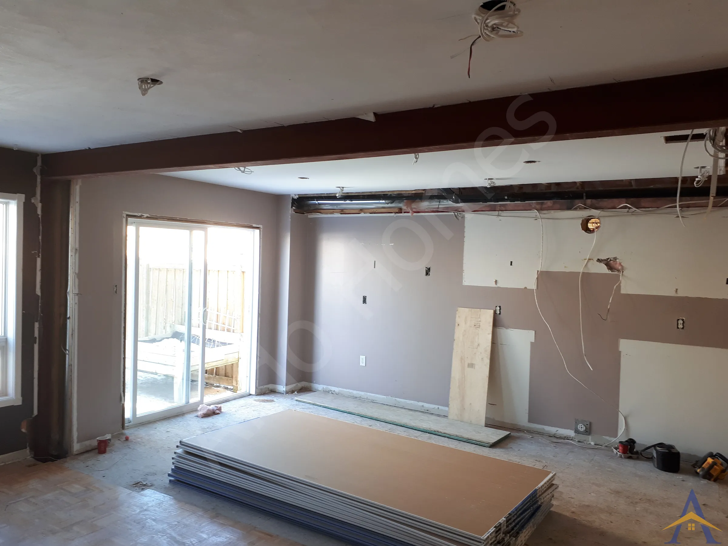 Load-Bearing Wall Removal in Whitby: Aster Cres, photo 4