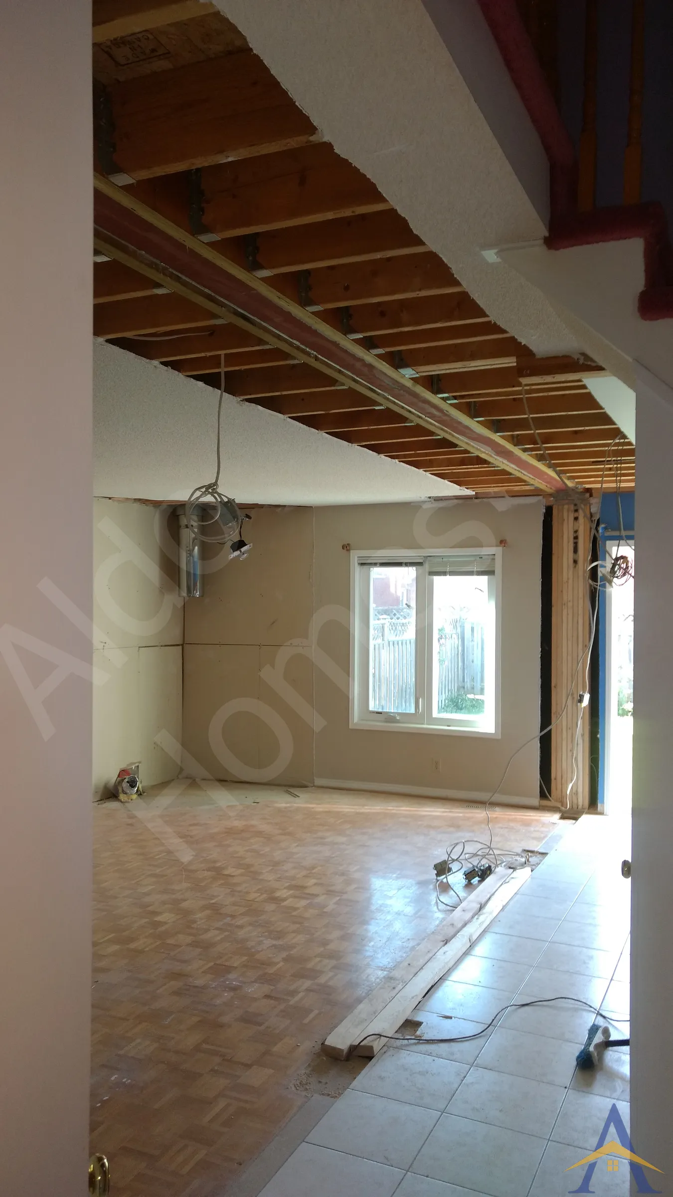 Load-Bearing Wall Removal in Markham: Clarion Crescent, photo 7