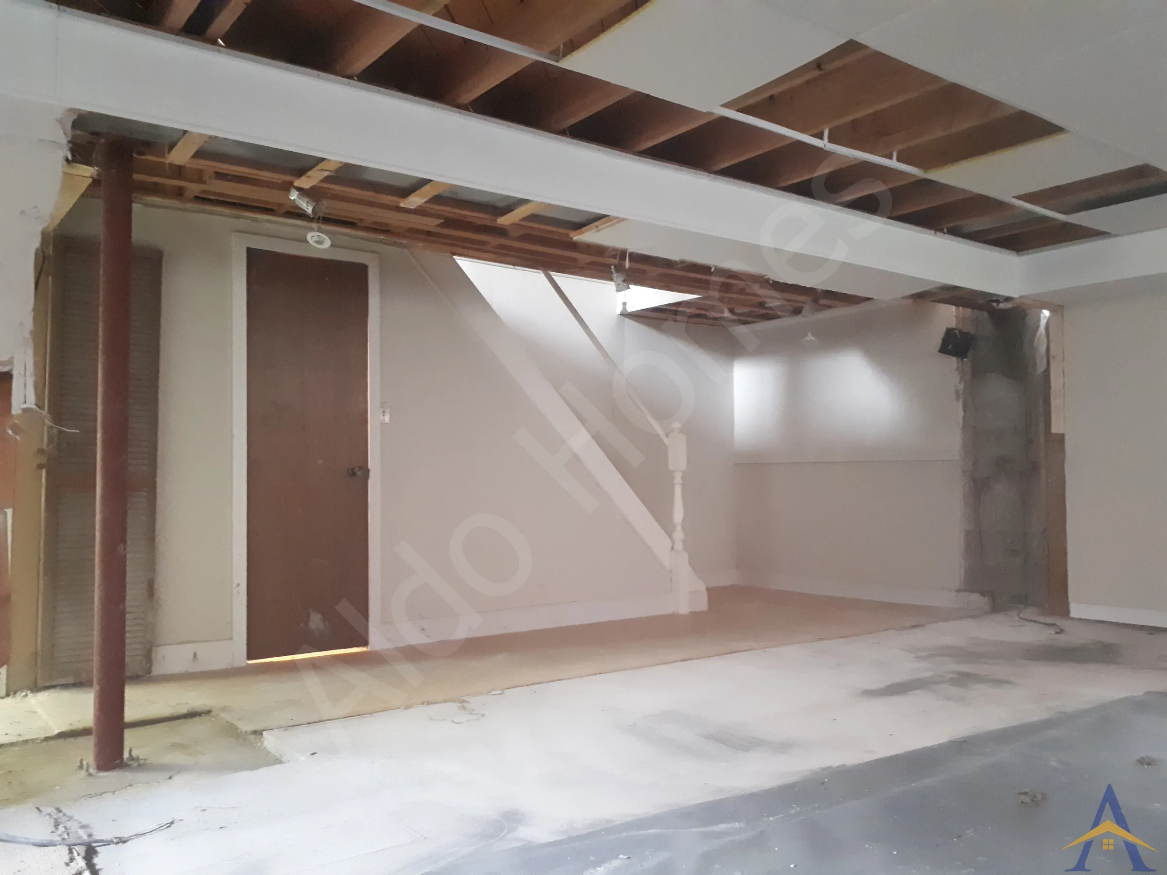 Load-Bearing Wall Removal in Burlington: Donna crt, photo 2