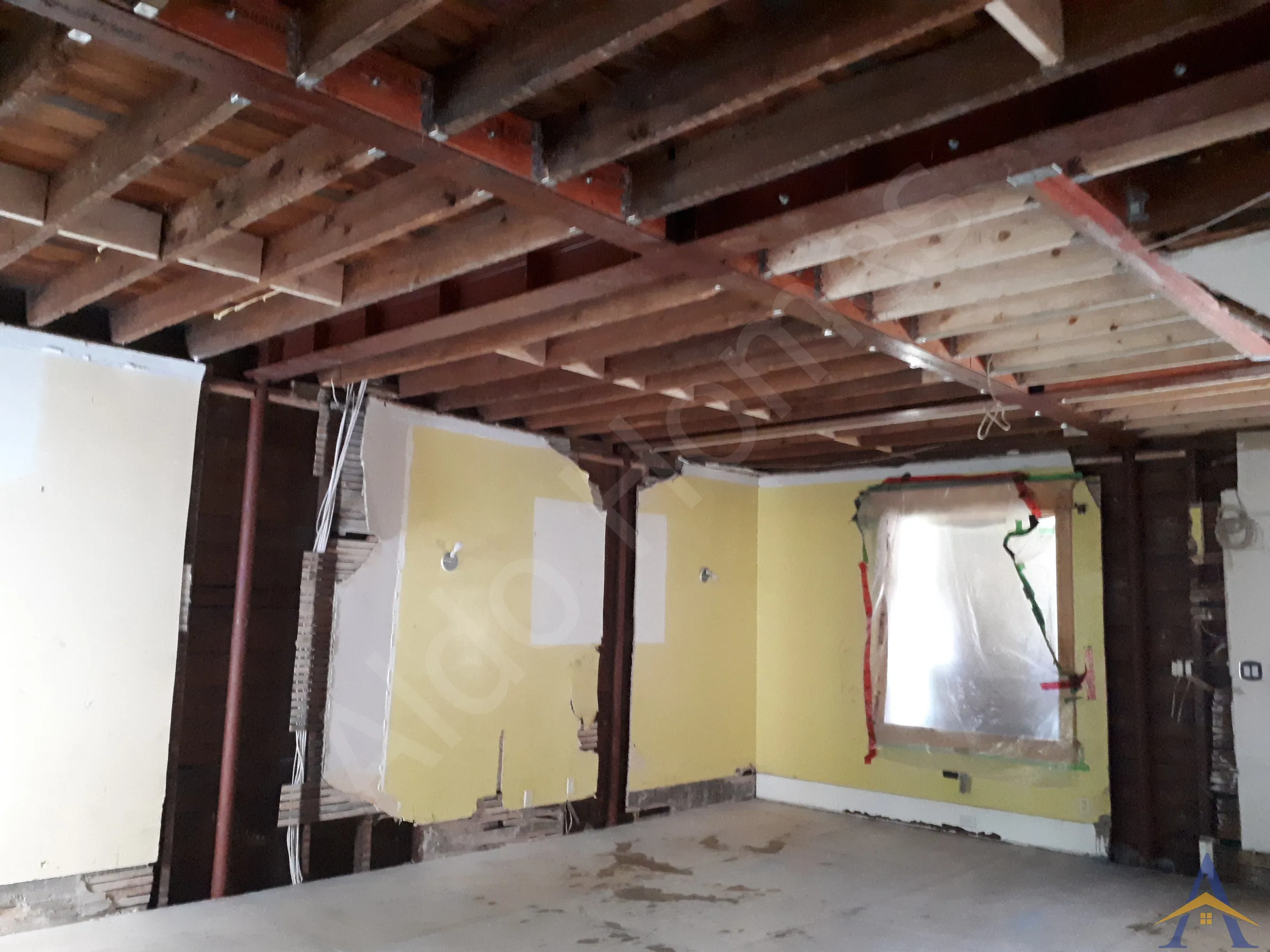 Load-Bearing Wall Removal in Toronto: Dundas Street West, photo 7
