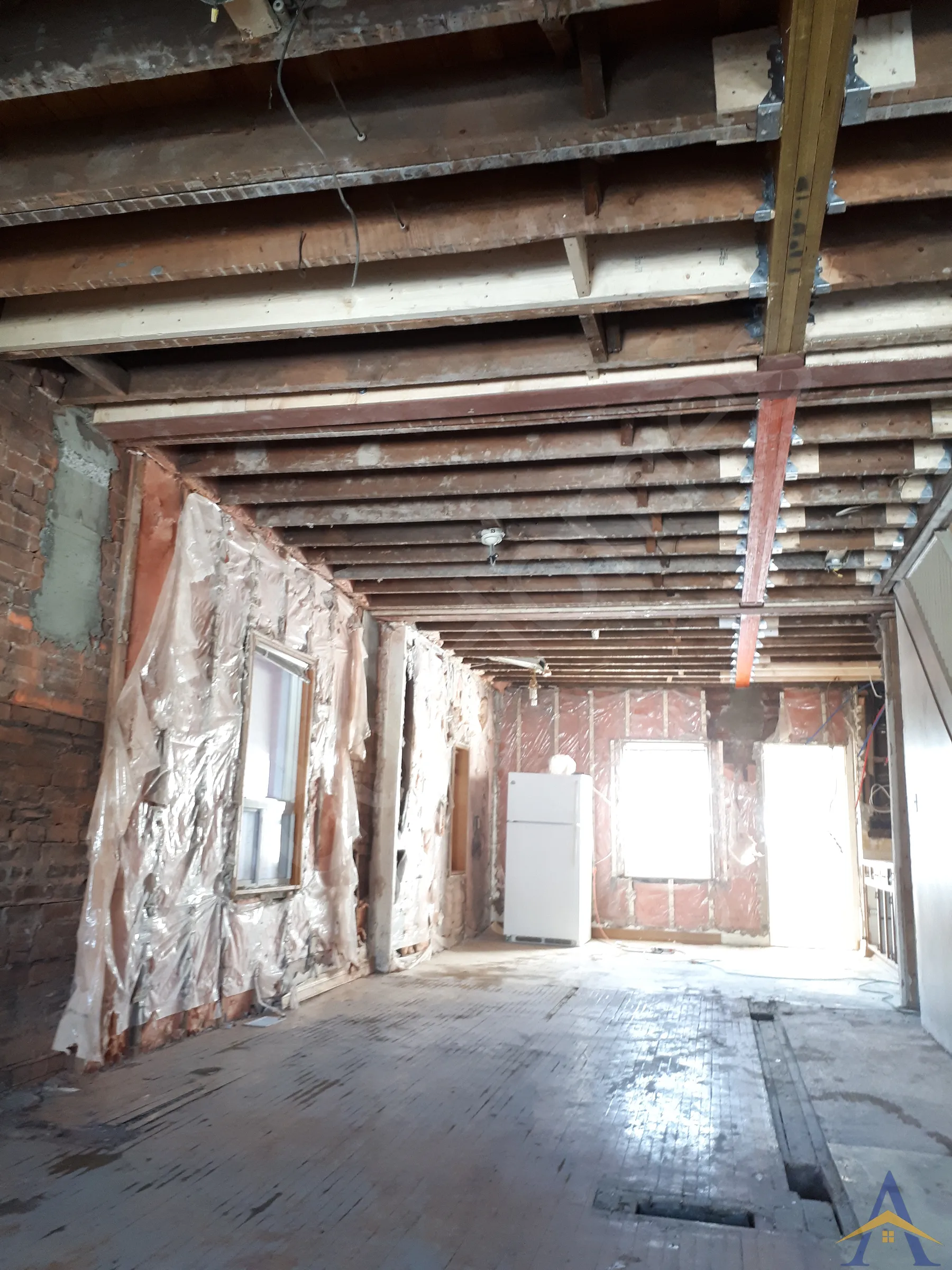 Load-Bearing Wall Removal in Toronto: Harvie Ave, photo 2