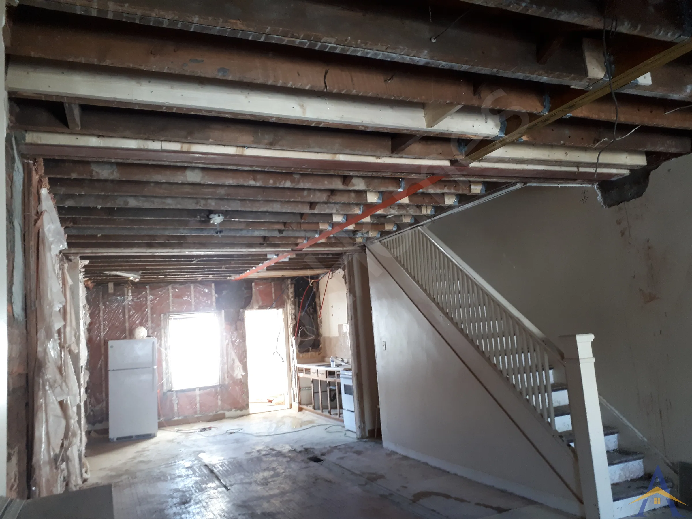 Load-Bearing Wall Removal in Toronto: Harvie Ave, photo 3