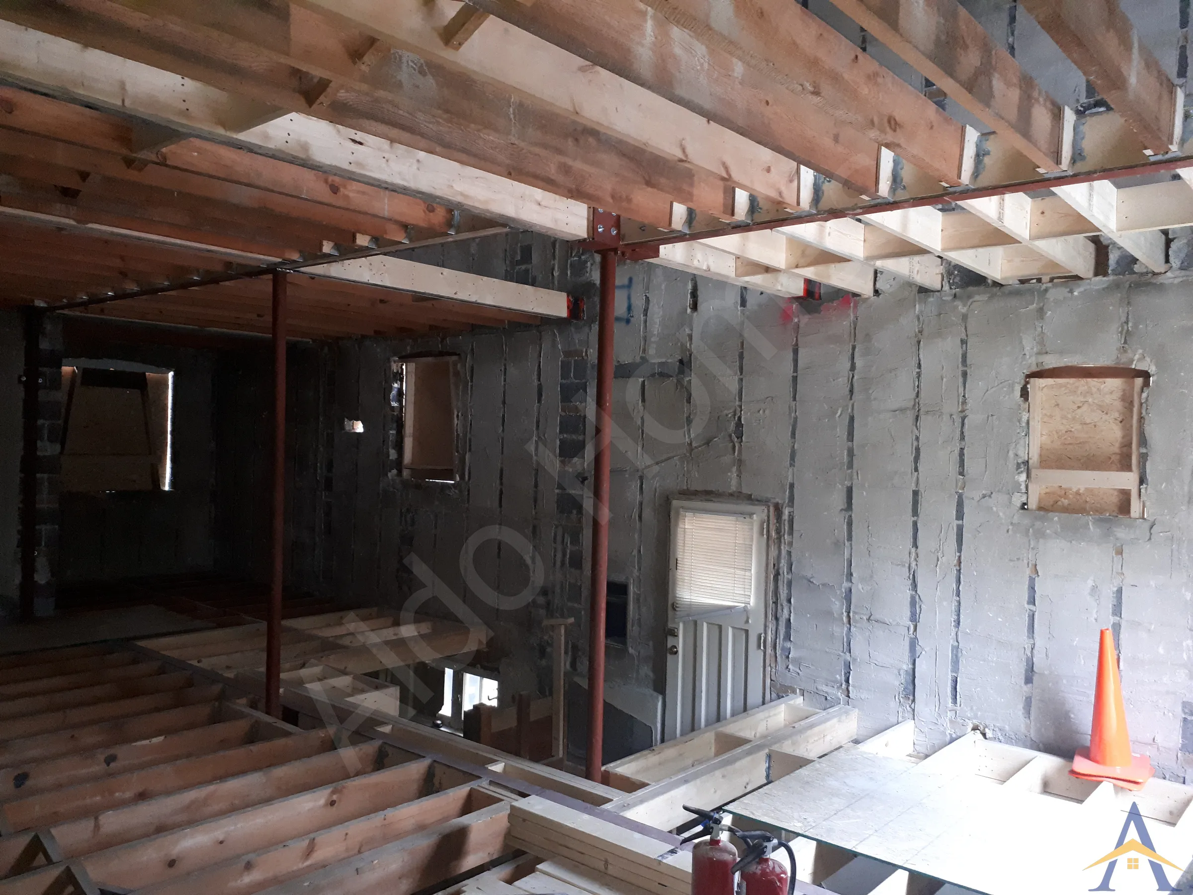 Basement Steel Beam Installation in Toronto: Peveril Hill N, photo 8