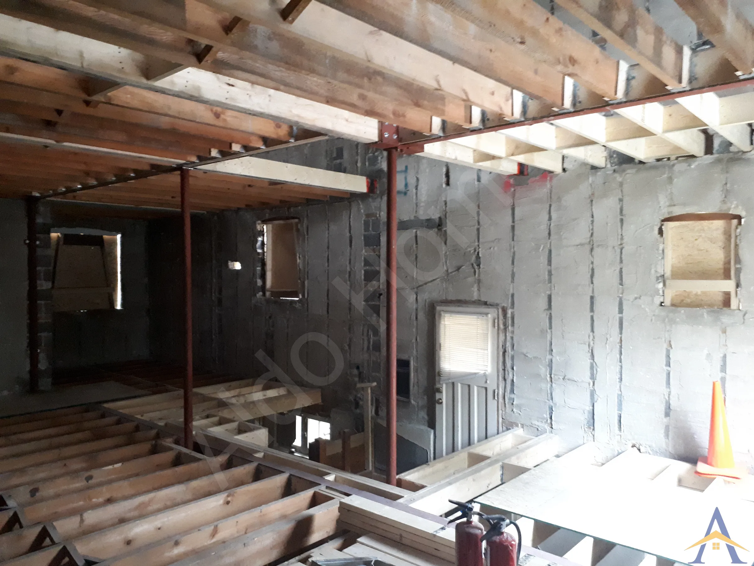 Basement Steel Beam Installation in Toronto: Peveril Hill N, photo 9