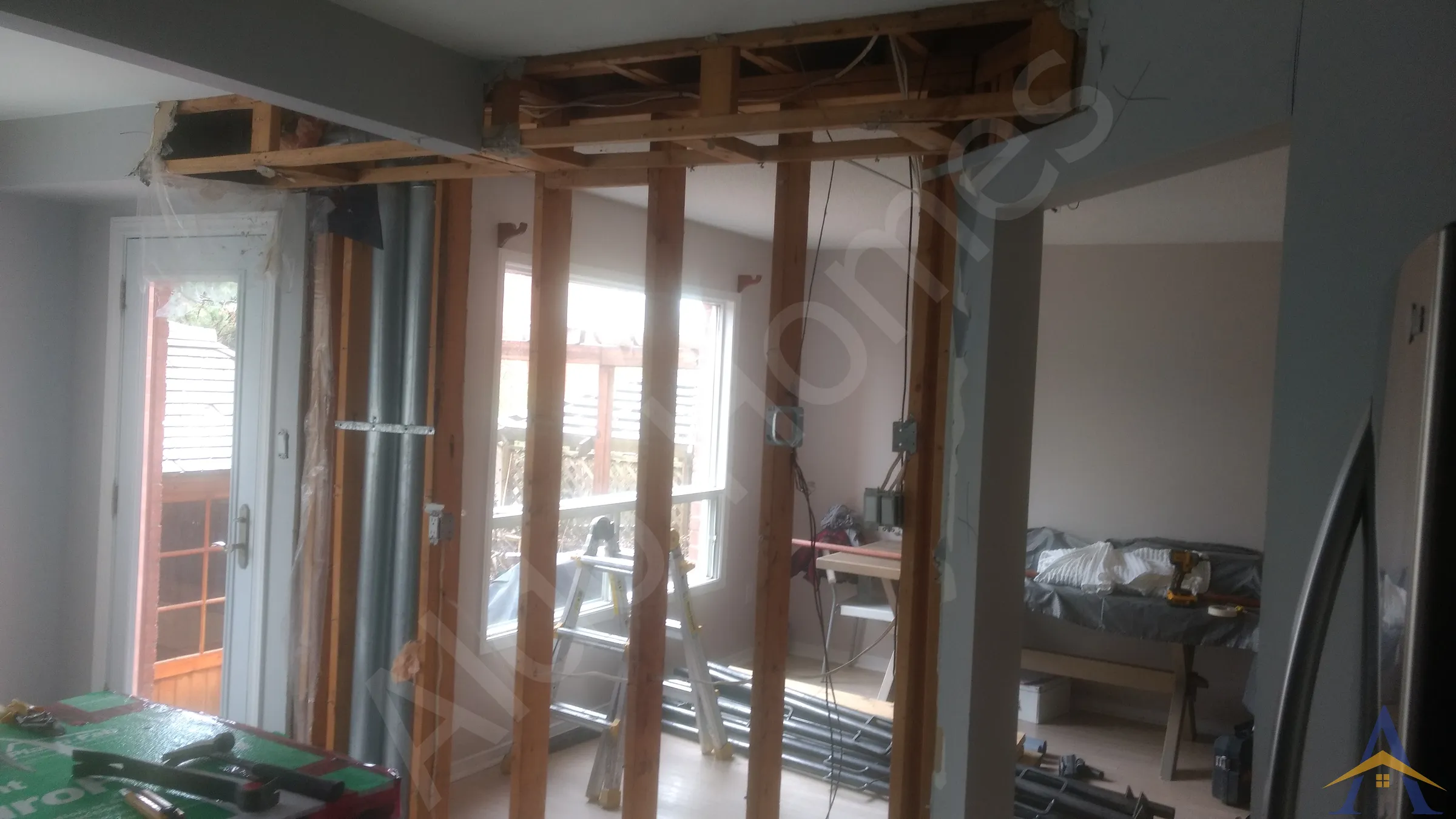 Load-Bearing Wall Removal in Oakville: River Oaks Blvd, photo 2